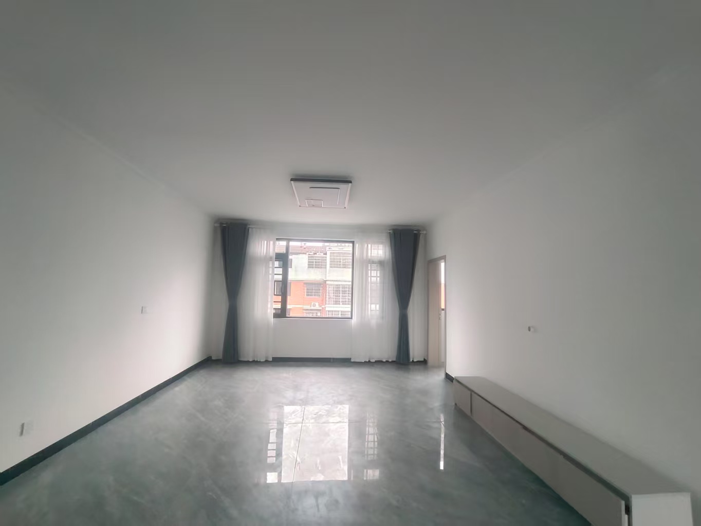 罗家小区西区 3室2厅2卫 1600.0元/月 罗家小区西区 3室2厅2卫 1600.0元/月室内图