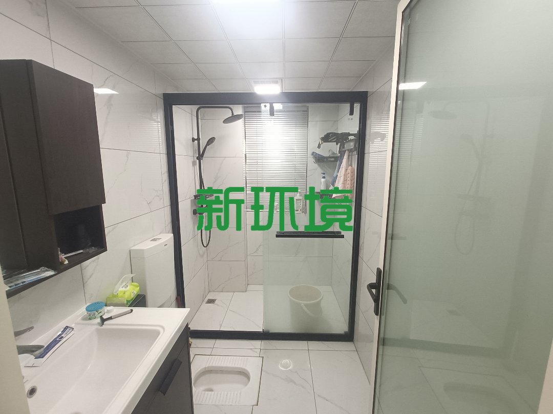 江与城  1室0厅0卫   85.80万客厅