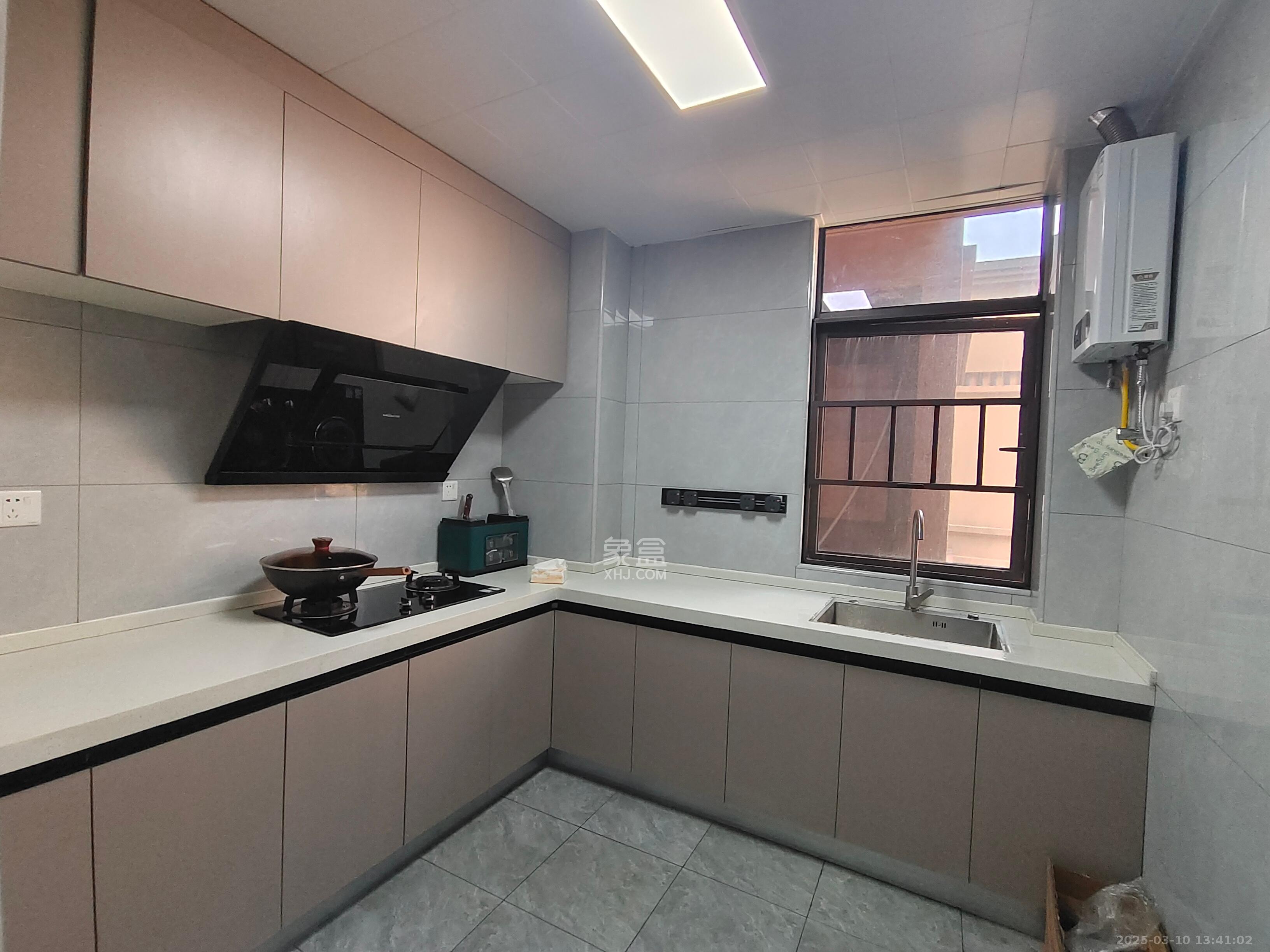 福天星中心（福天星雅苑）  3室2厅1卫    2600.0元/月室内图