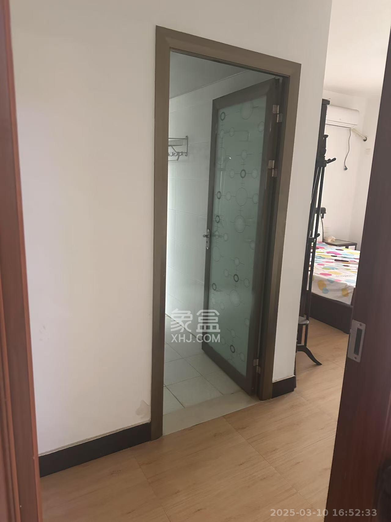 珠江东方明珠(新地东方明珠)三期  4室2厅2卫    2500.0元/月 珠江东方明珠(新地东方明珠)三期  4室2厅2卫    2500.0元/月室内图