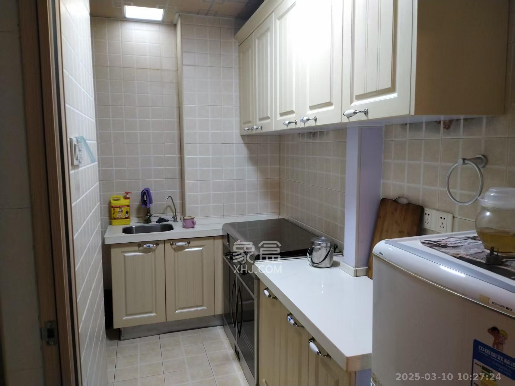 红星国际星城 3室1厅1卫 2700.0元/月 红星国际星城 3室1厅1卫 2700.0元/月室内图