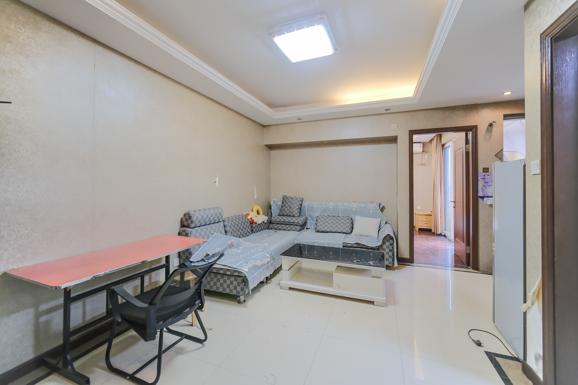 郡原居里 1室1厅1卫 35.0万 郡原居里 1室1厅1卫 35.0万客厅