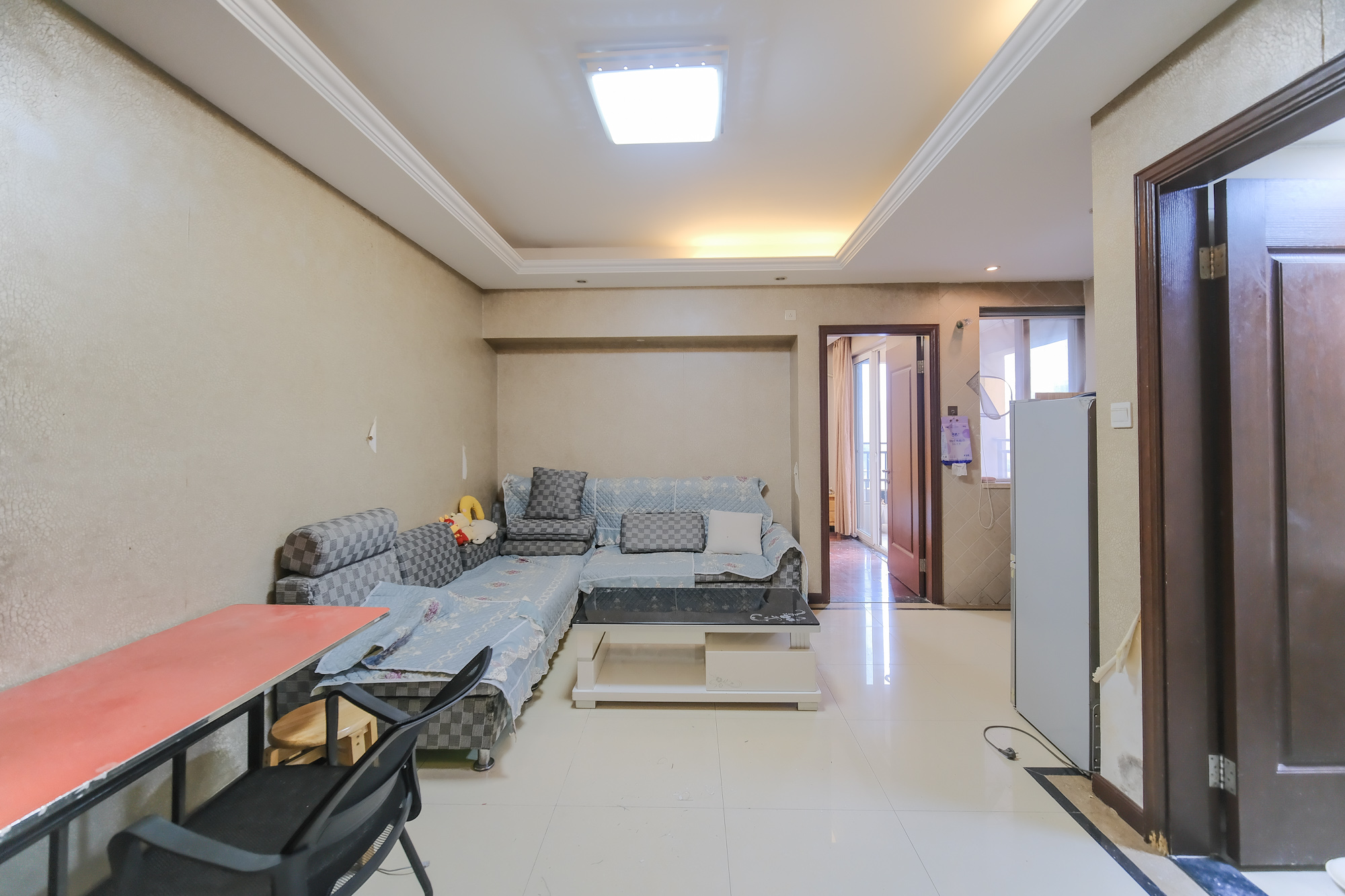 郡原居里 1室1厅1卫 35.0万 郡原居里 1室1厅1卫 35.0万客厅