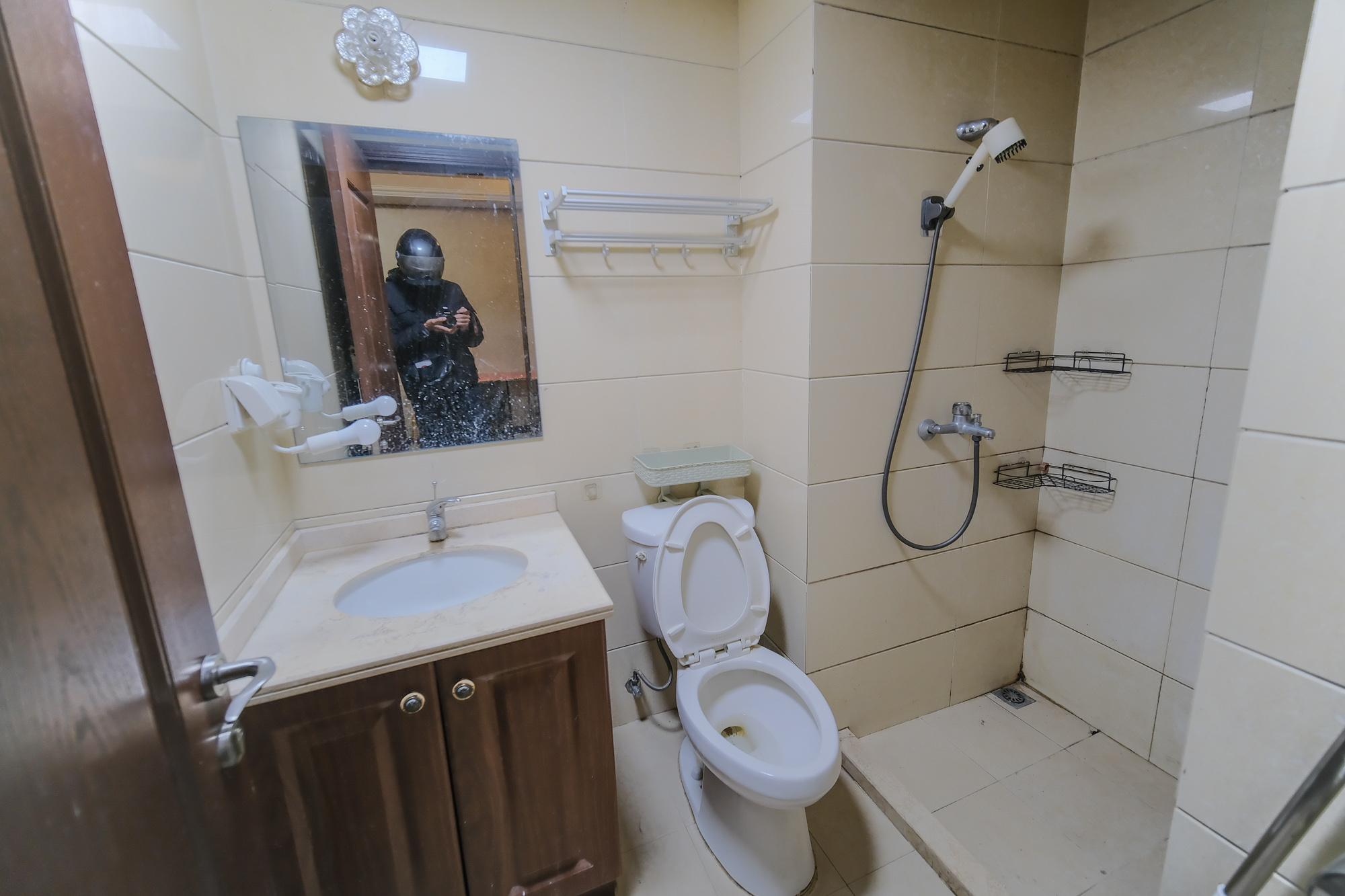 郡原居里 1室1厅1卫 35.0万 郡原居里 1室1厅1卫 35.0万卫生间