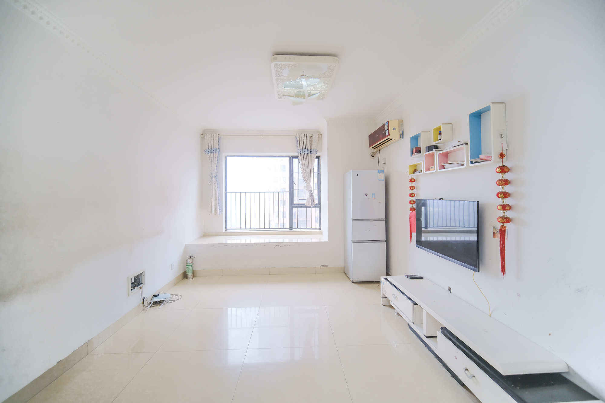 三一街区  2室2厅1卫    42.0万 三一街区  2室2厅1卫    42.0万客厅