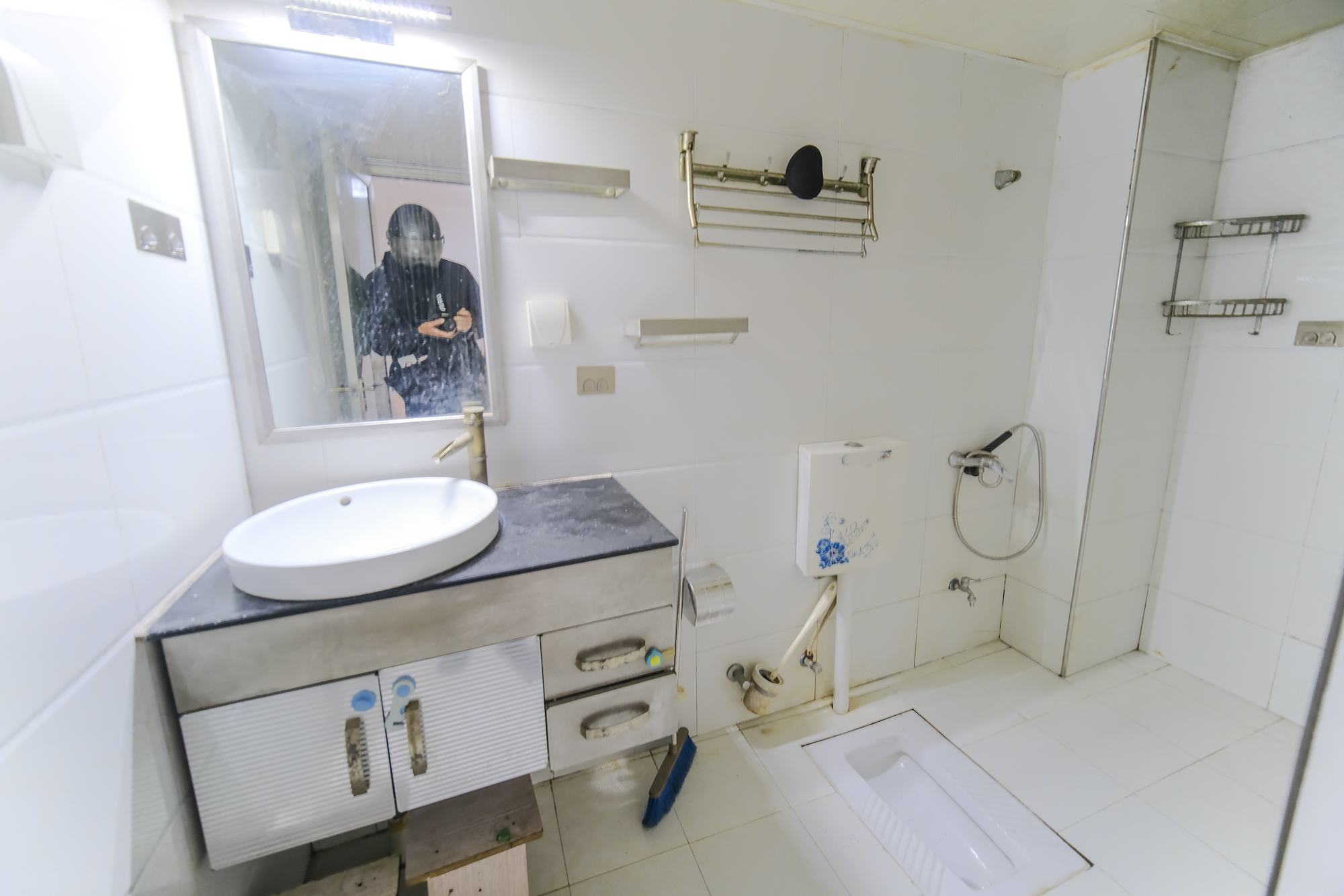 三一街区  2室2厅1卫    42.0万 三一街区  2室2厅1卫    42.0万卫生间