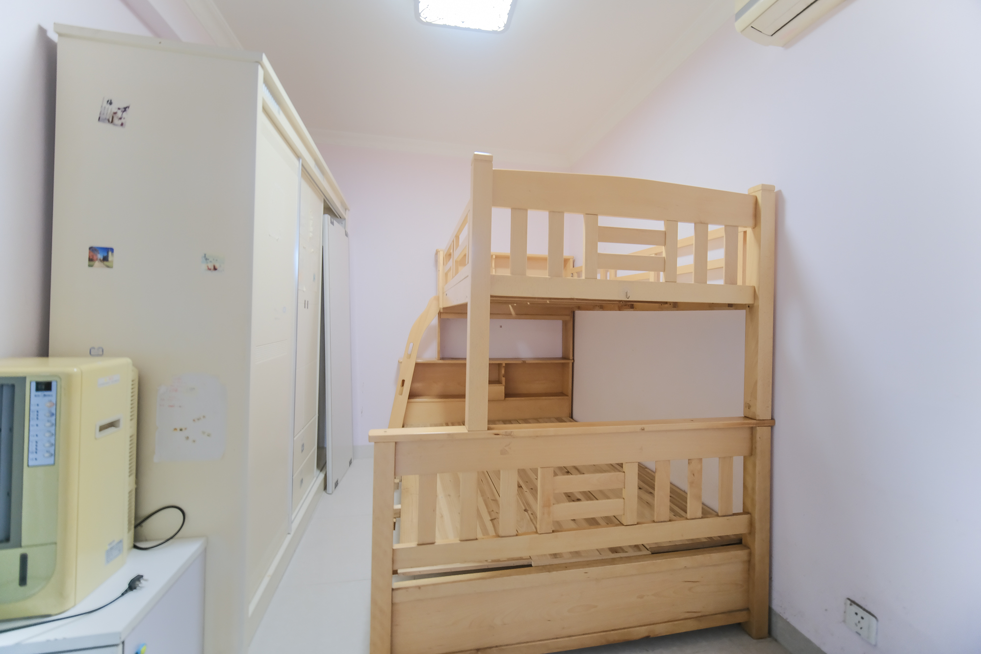 三一街区  2室2厅1卫    42.0万 三一街区  2室2厅1卫    42.0万卧室