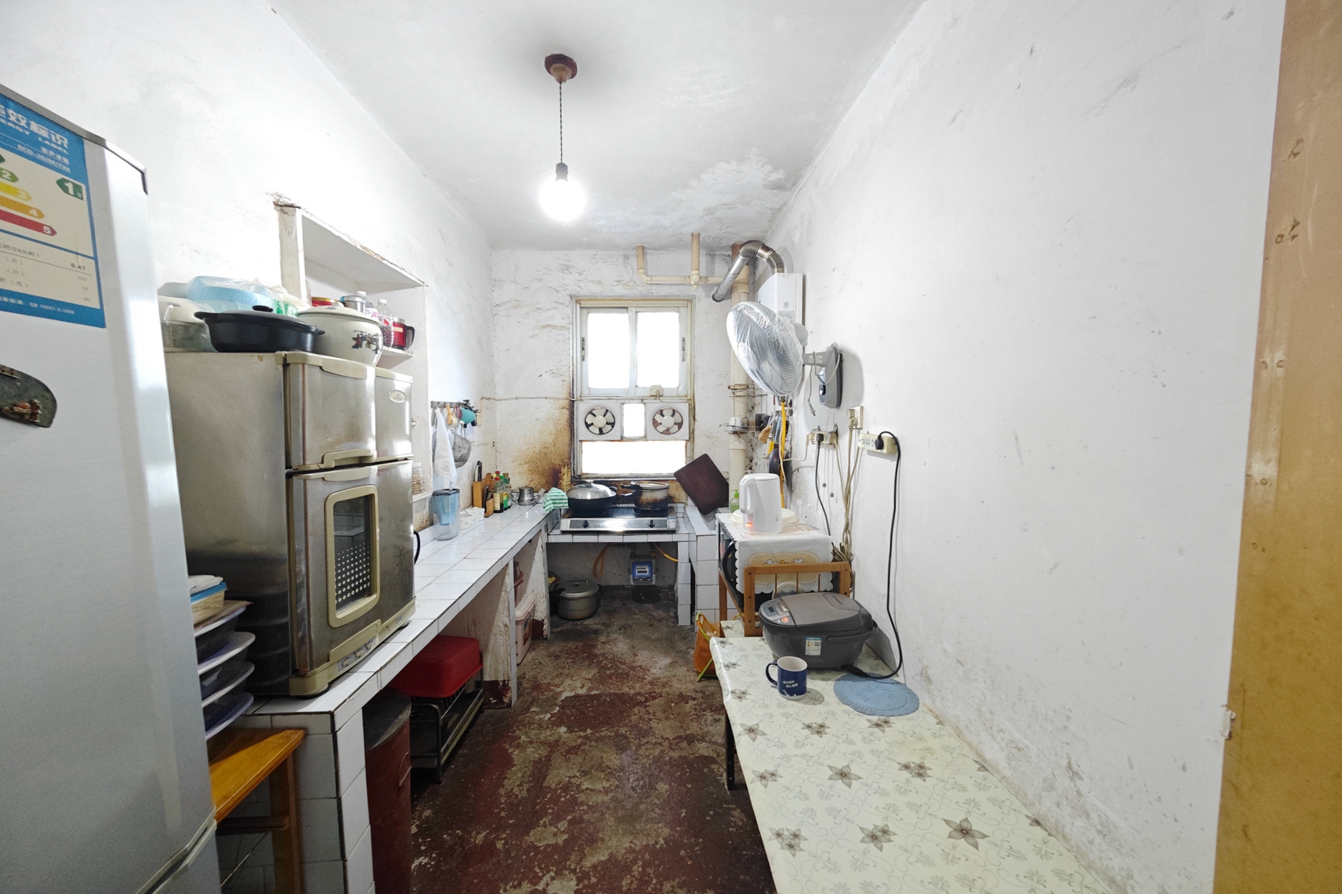 湖南第六工程有限公司机关小区(六公司机关大院) 3室2厅1卫 63.0万 湖南第六工程有限公司机关小区(六公司机关大院) 3室2厅1卫 63.0万厨房