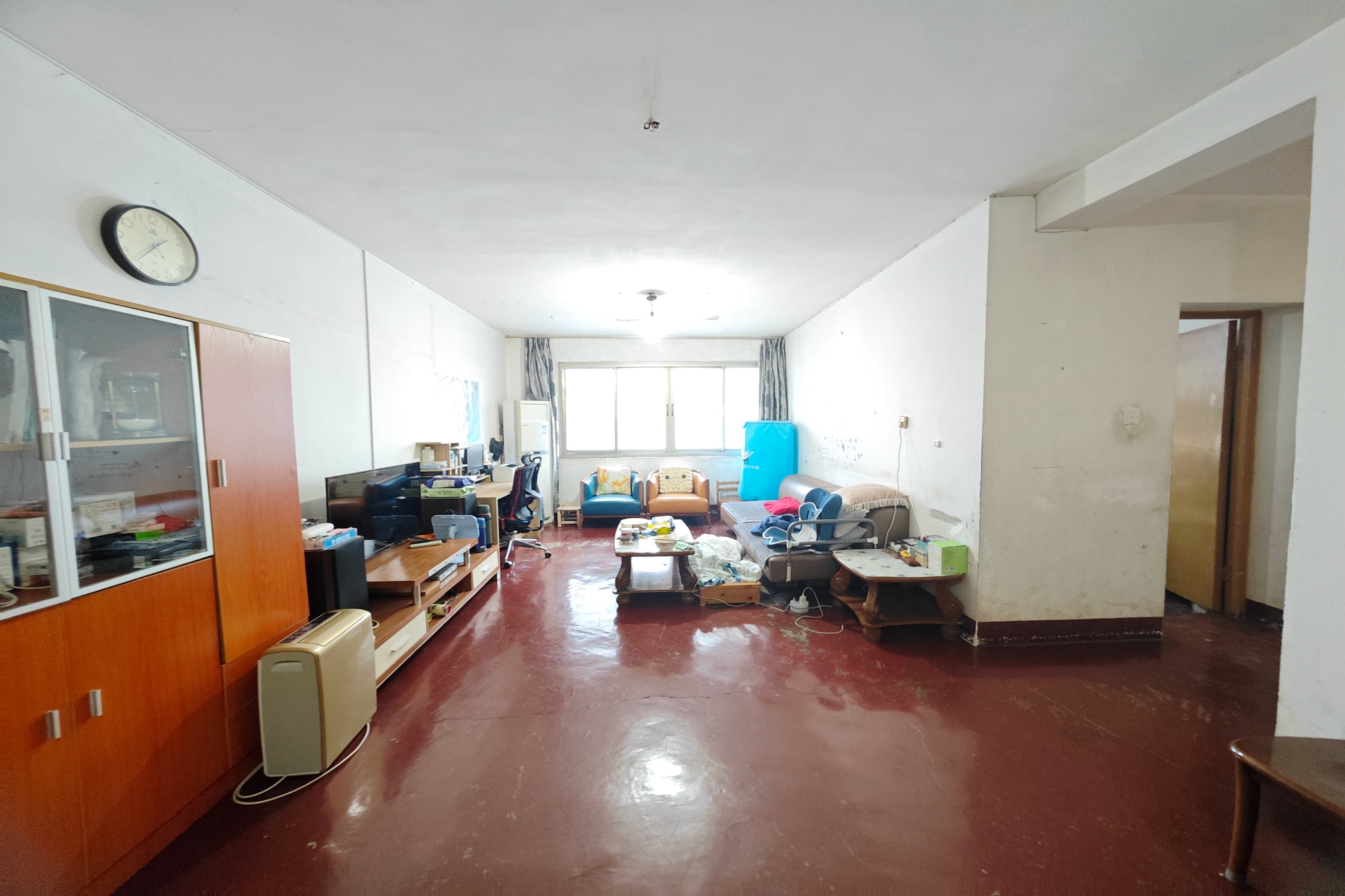 湖南第六工程有限公司机关小区(六公司机关大院) 3室2厅1卫 63.0万 湖南第六工程有限公司机关小区(六公司机关大院) 3室2厅1卫 63.0万客厅