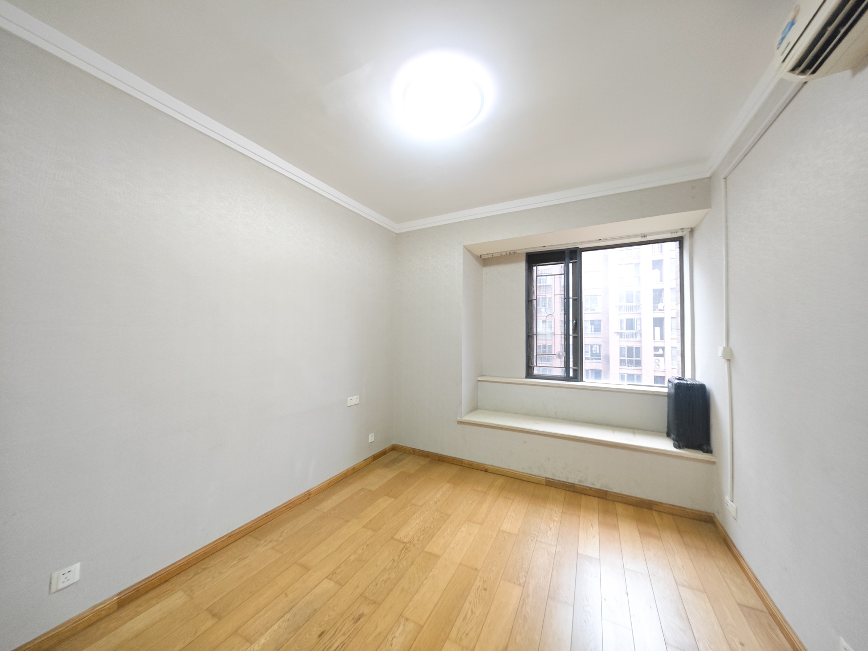 奥林匹克花园  4室2厅2卫    185.0万 奥林匹克花园  4室2厅2卫    185.0万其他