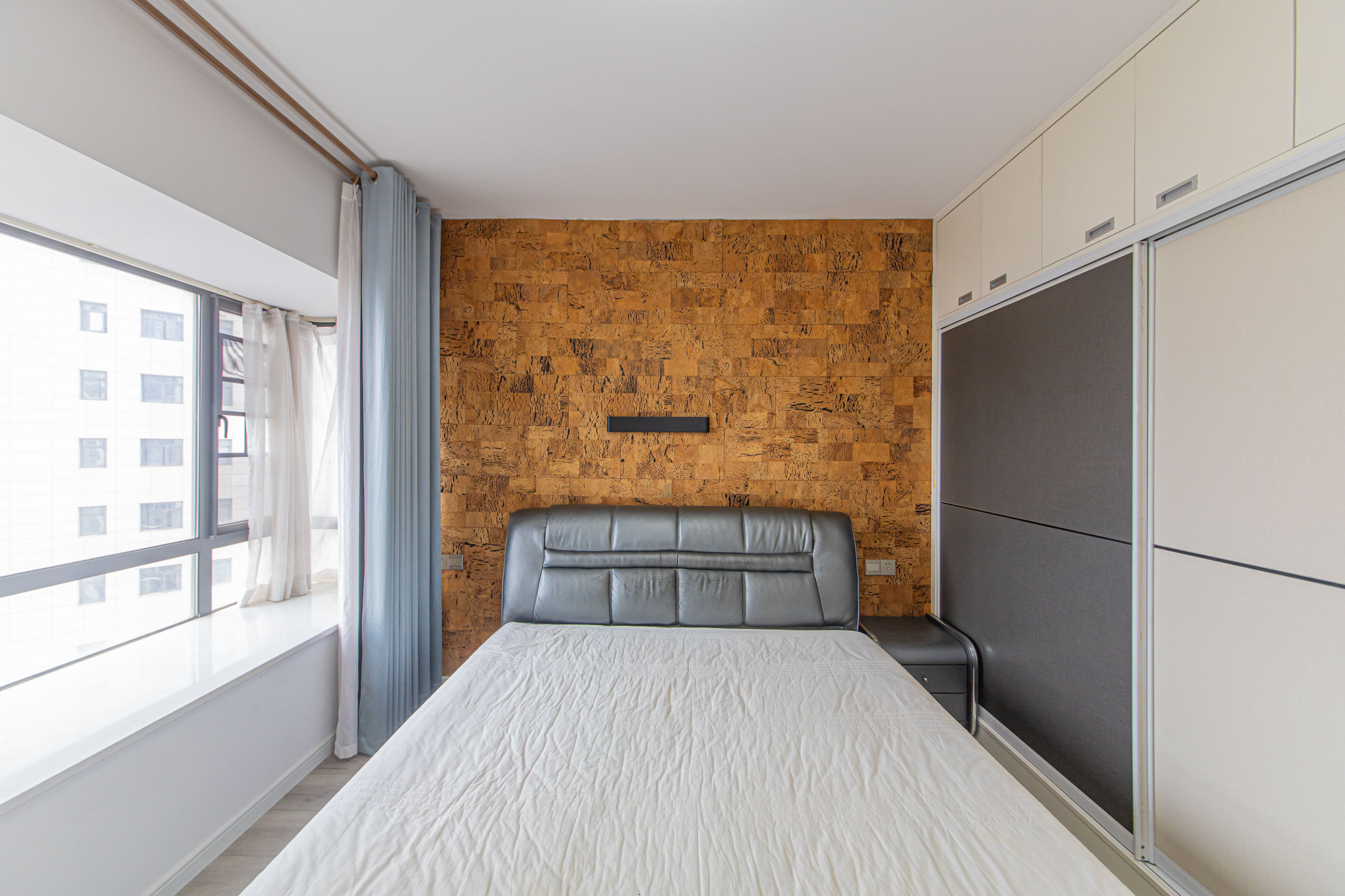 九峰远见 2室2厅1卫 95.8万 九峰远见 2室2厅1卫 95.8万卧室