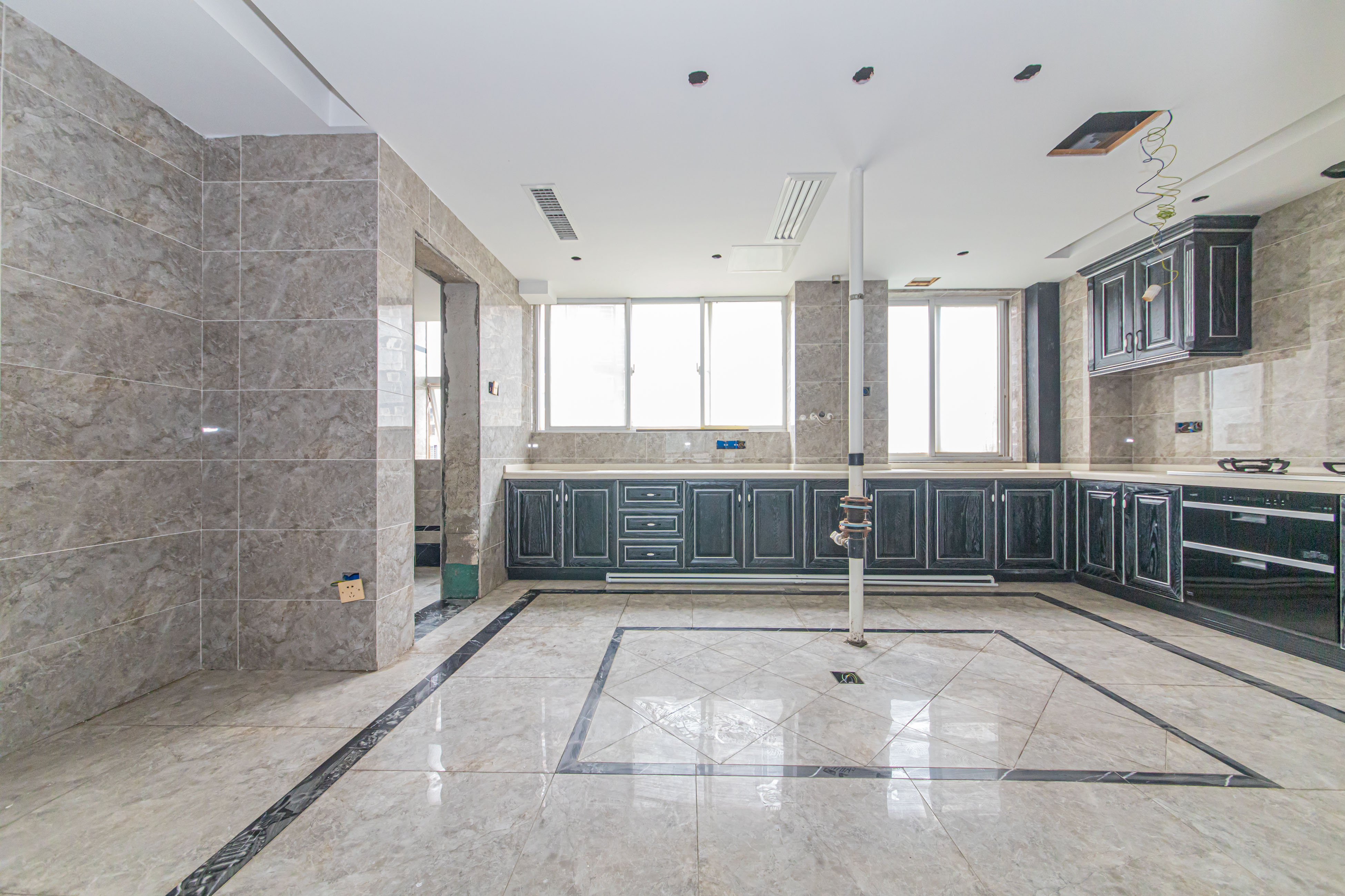 升远君尚嘉筑 4室2厅2卫 126.0万 升远君尚嘉筑 4室2厅2卫 126.0万厨房