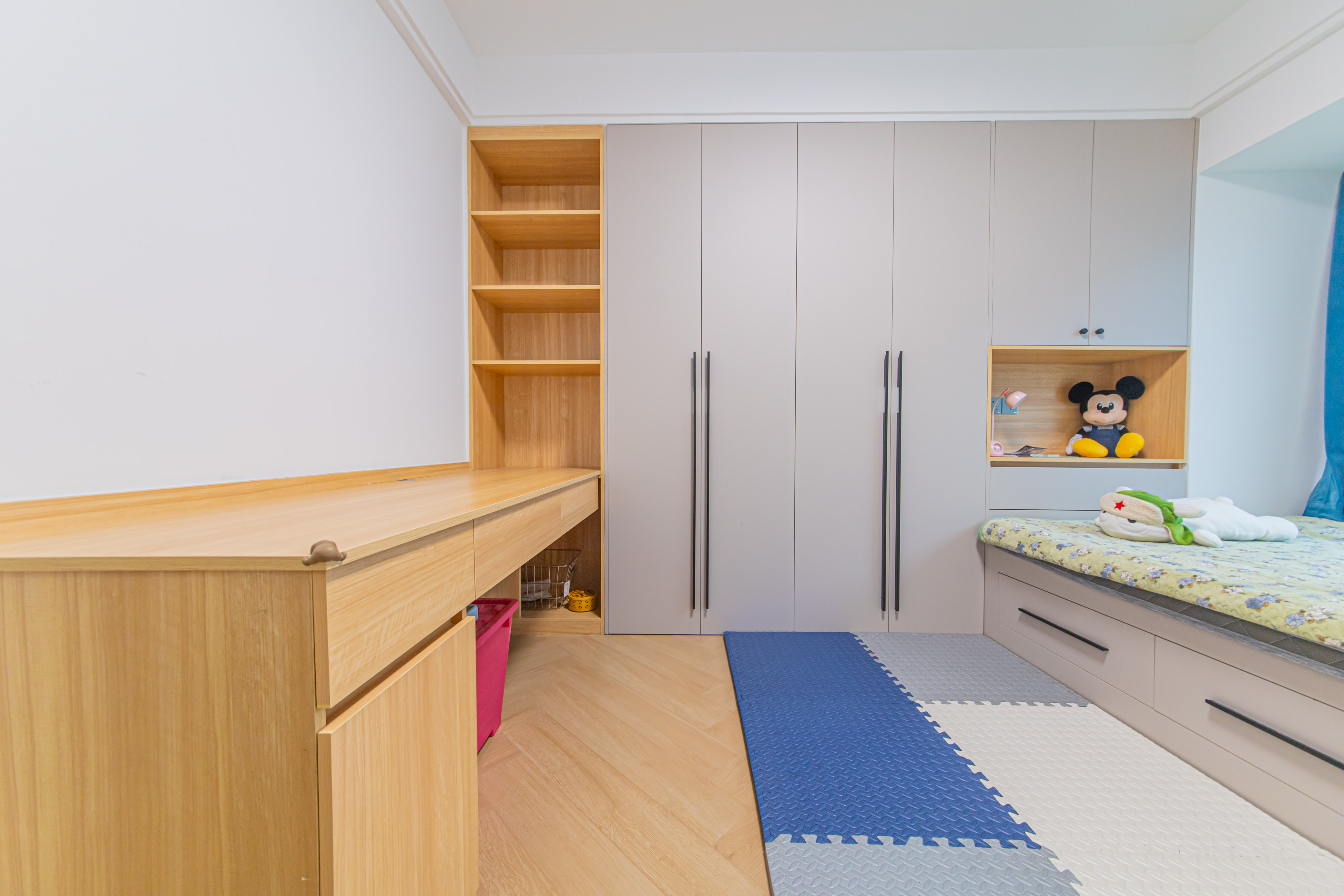 长沙美的梧桐庄园  4室2厅2卫    220.0万 长沙美的梧桐庄园  4室2厅2卫    220.0万卧室