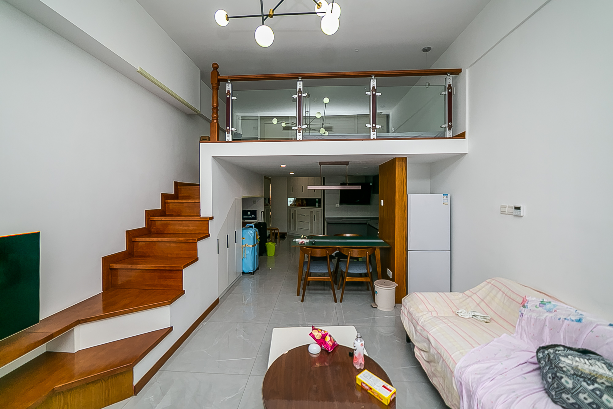 荣悦台  2室1厅1卫    75.0万 荣悦台  2室1厅1卫    75.0万客厅