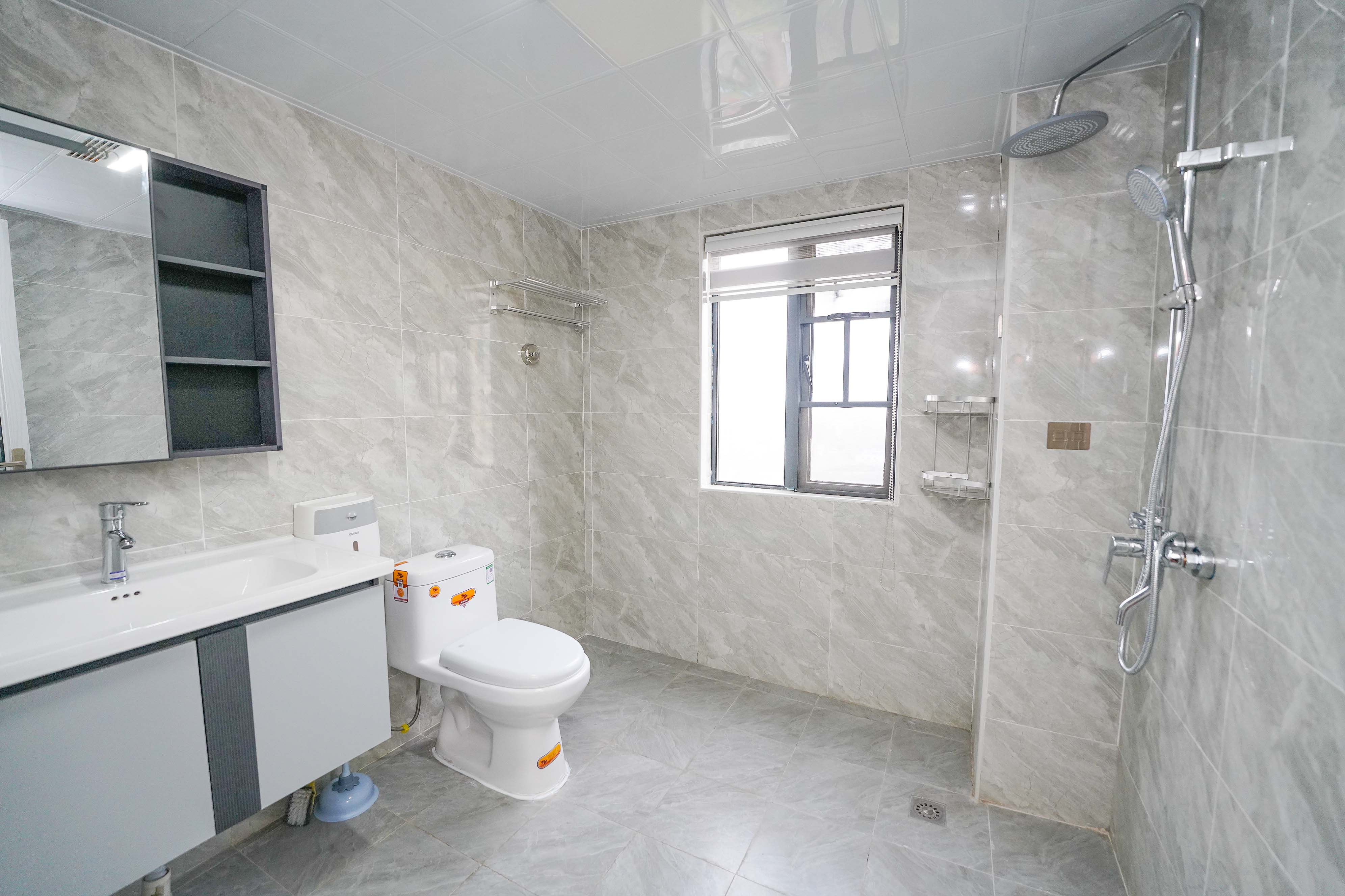 卢浮原著  3室2厅2卫    90.8万 卢浮原著  3室2厅2卫    90.8万卫生间