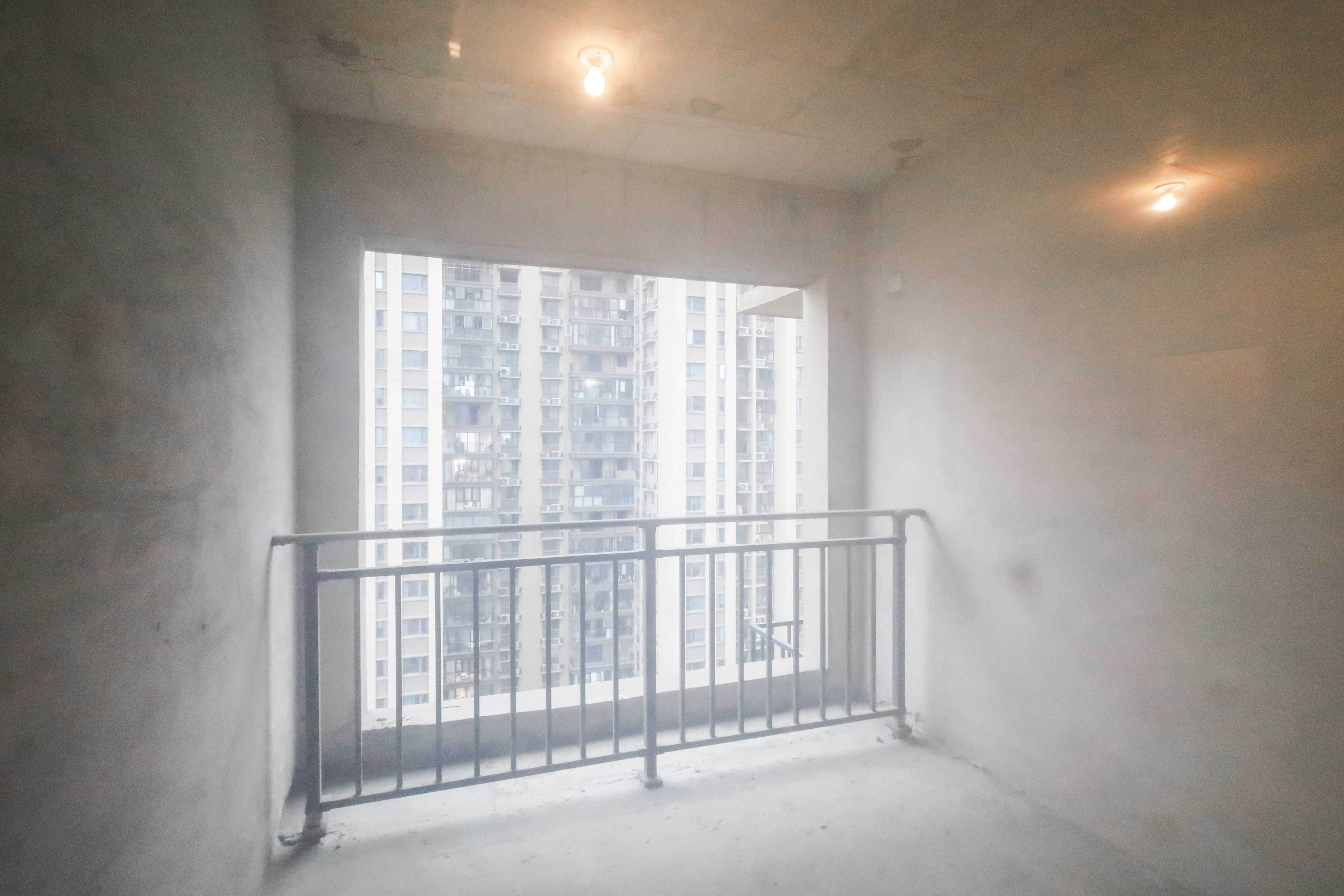 梅溪湖合能璞丽  1室2厅2卫   130.00万卧室