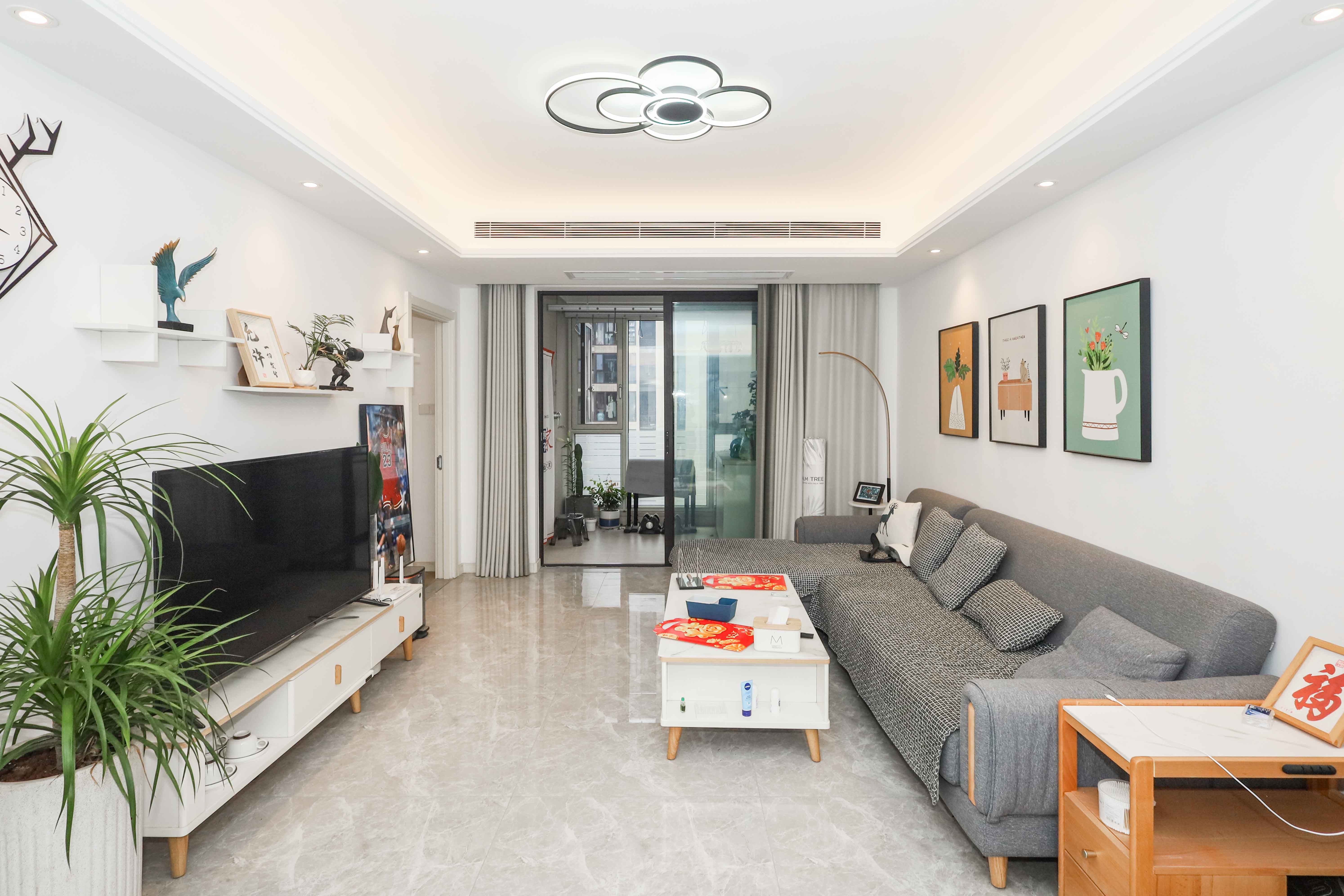 万科金色梦想C区 3室2厅2卫 120.0万 万科金色梦想C区 3室2厅2卫 120.0万客厅