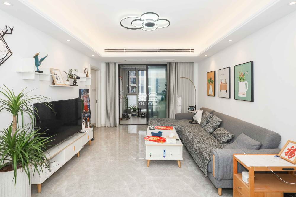 万科金色梦想C区  3室2厅2卫    120.0万