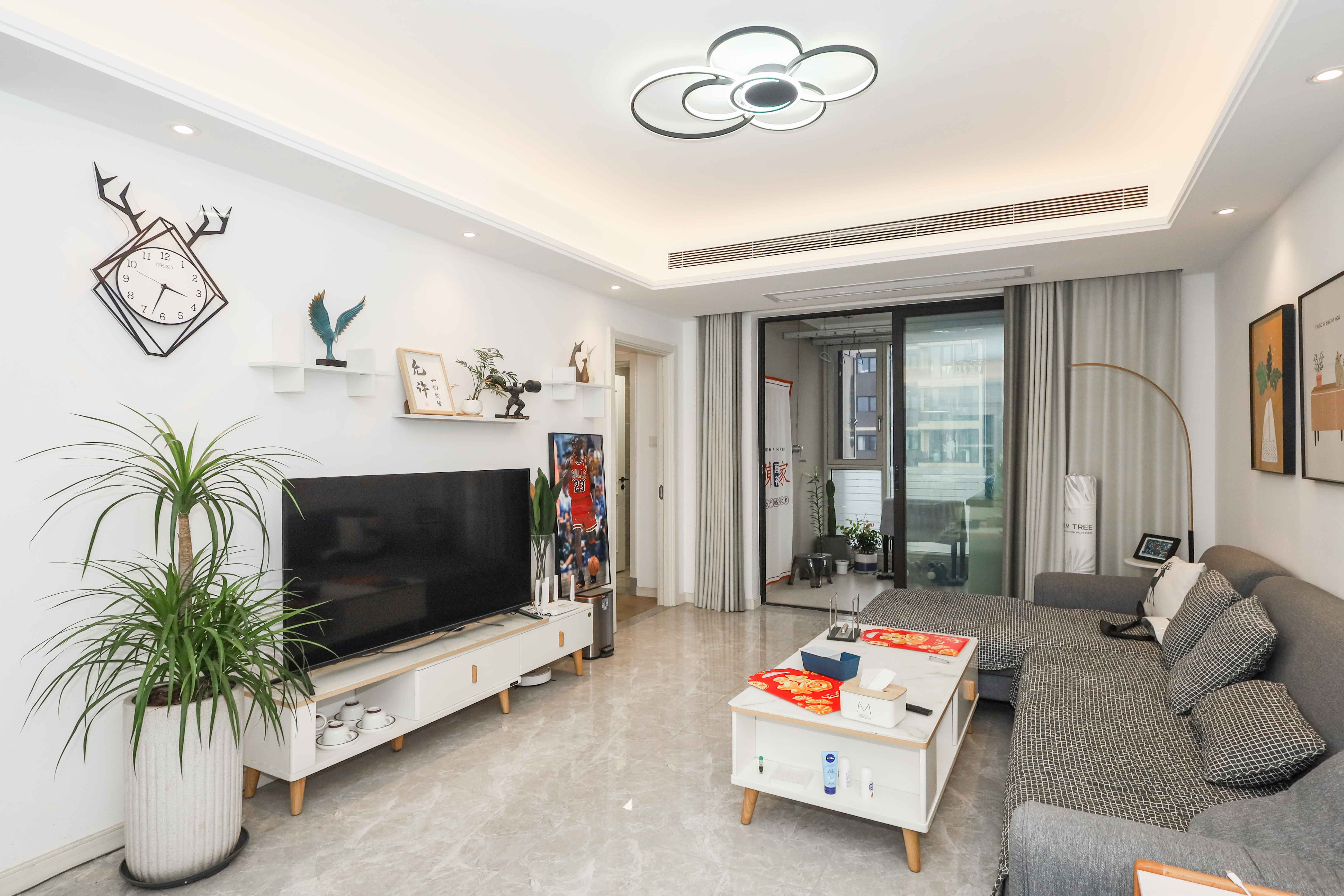 万科金色梦想C区 3室2厅2卫 120.0万 万科金色梦想C区 3室2厅2卫 120.0万客厅