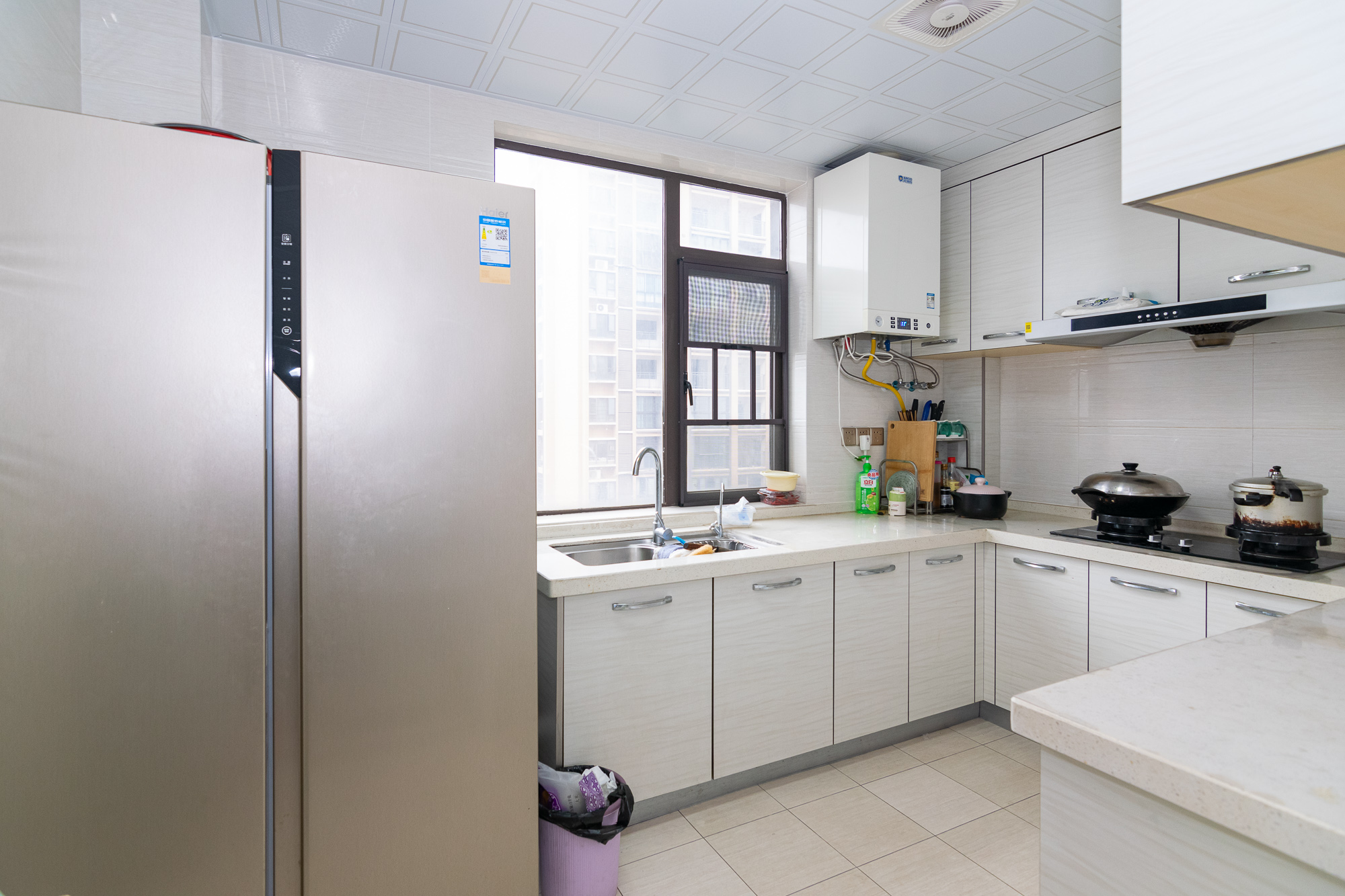 高域自然城 4室2厅2卫 99.8万 高域自然城 4室2厅2卫 99.8万厨房