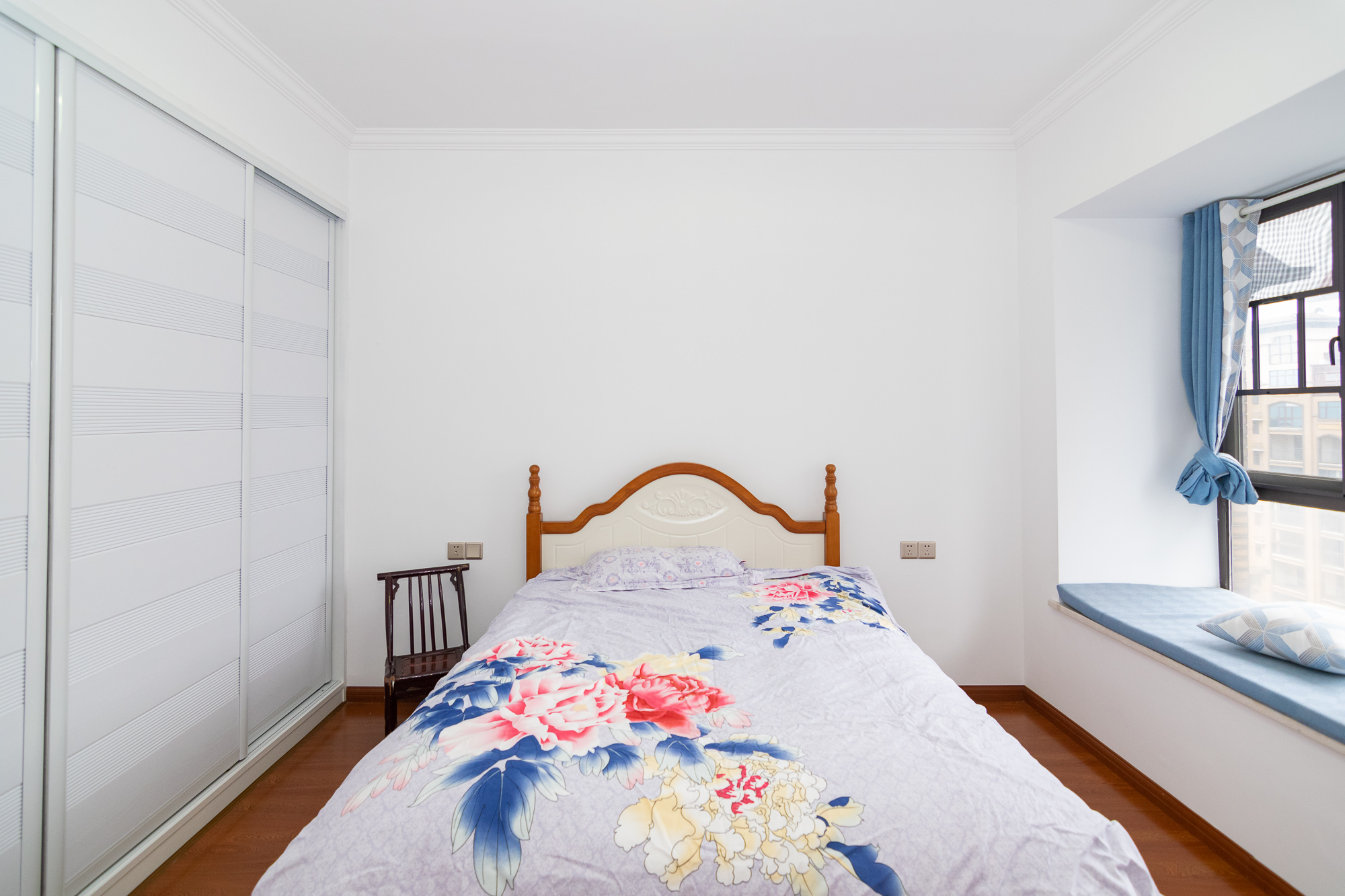 高域自然城 4室2厅2卫 99.8万 高域自然城 4室2厅2卫 99.8万卧室