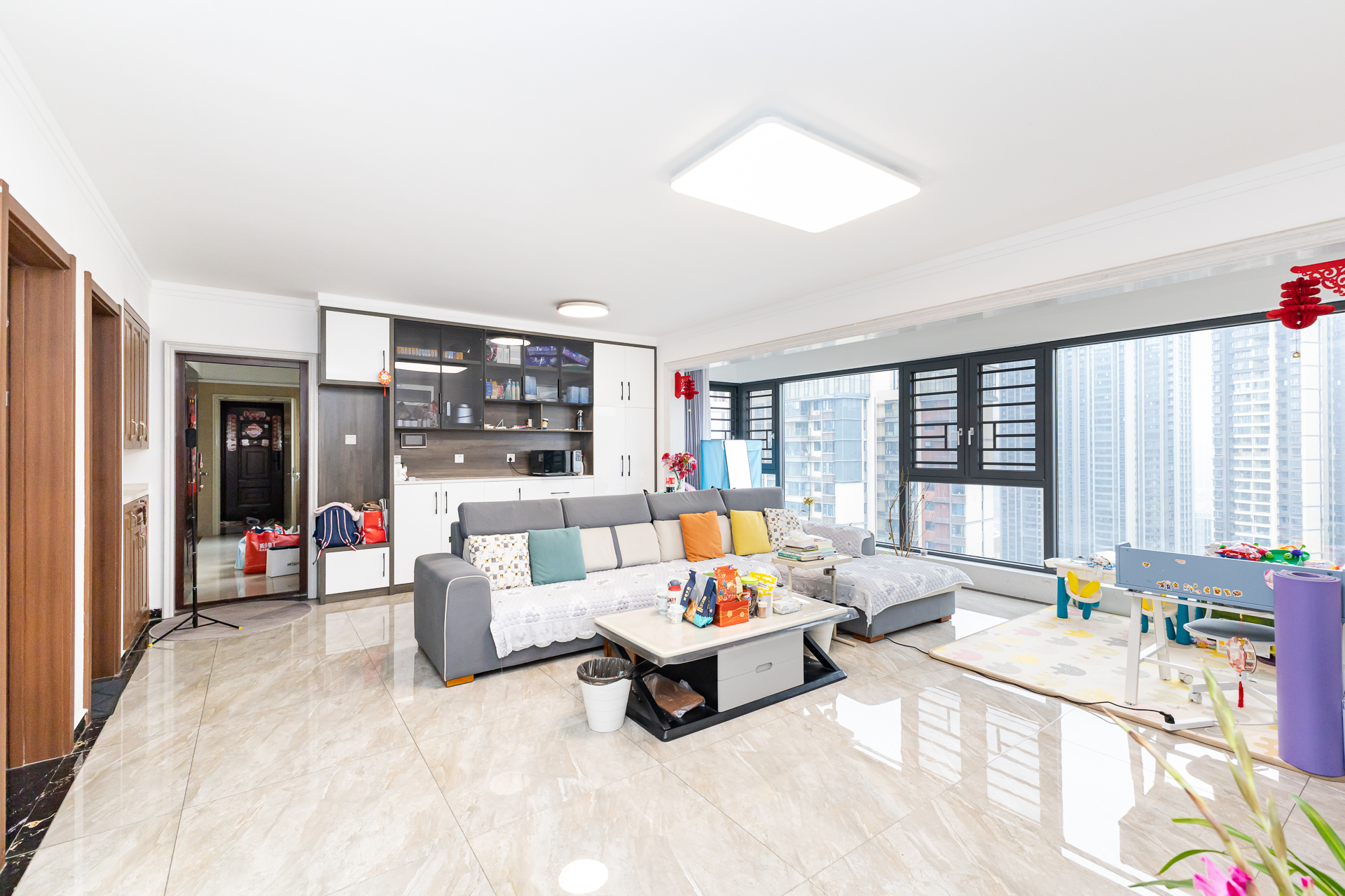 万润滨江天著 4室2厅2卫 132.0万 万润滨江天著 4室2厅2卫 132.0万客厅