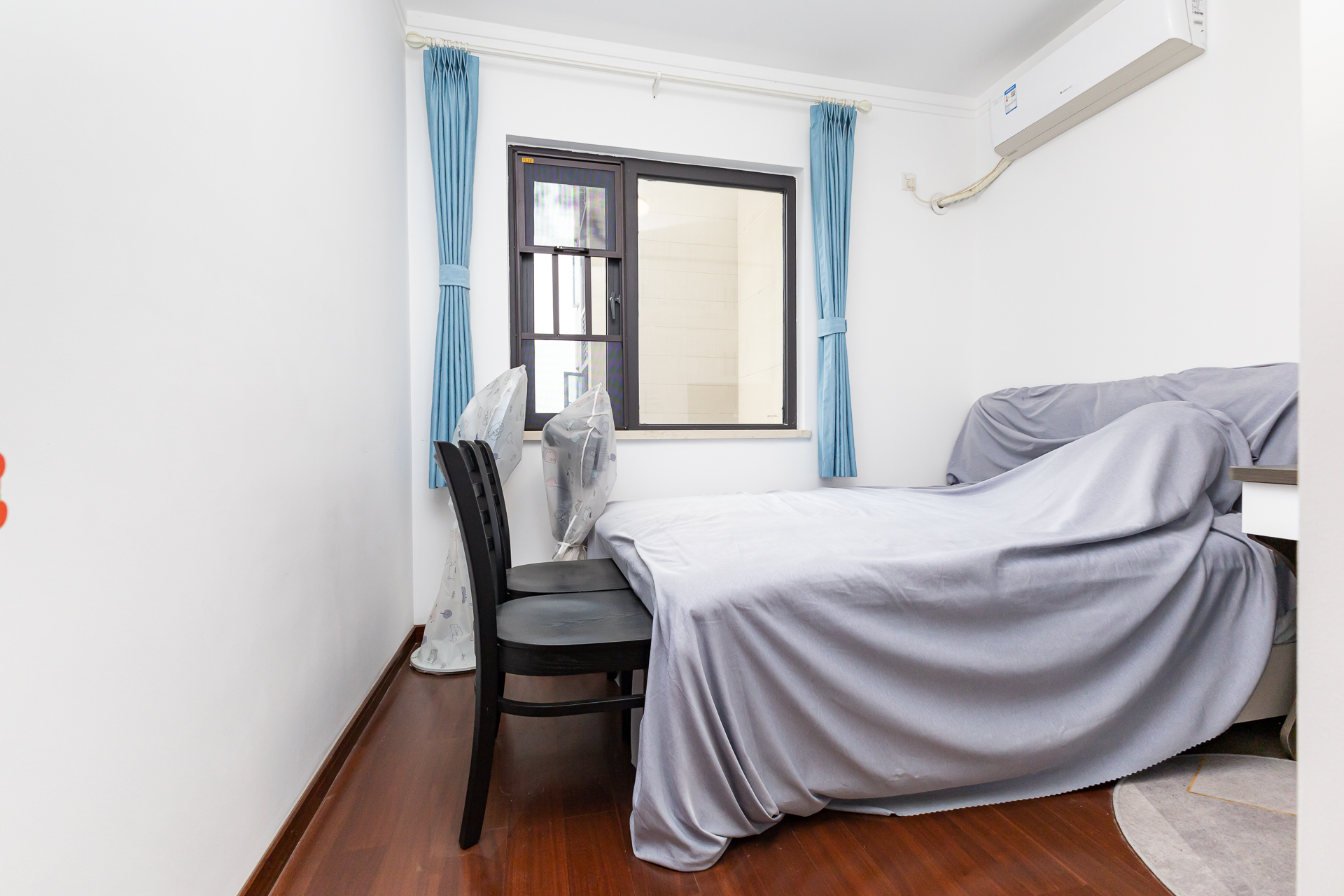 万润滨江天著 4室2厅2卫 132.0万 万润滨江天著 4室2厅2卫 132.0万卧室