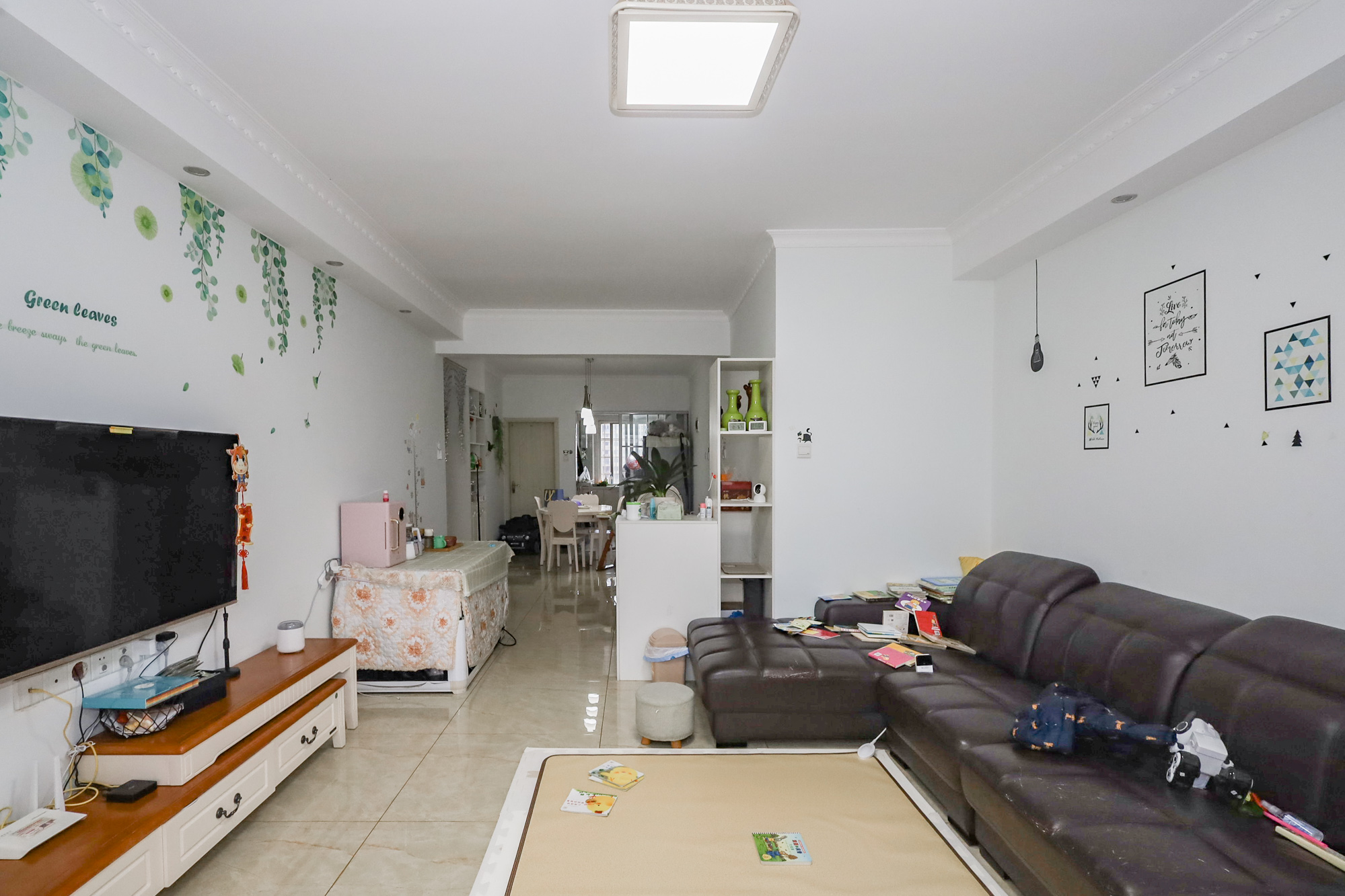 鸣沙苑总工会(市总工会宿舍) 3室2厅1卫 88.88万 鸣沙苑总工会(市总工会宿舍) 3室2厅1卫 88.88万客厅