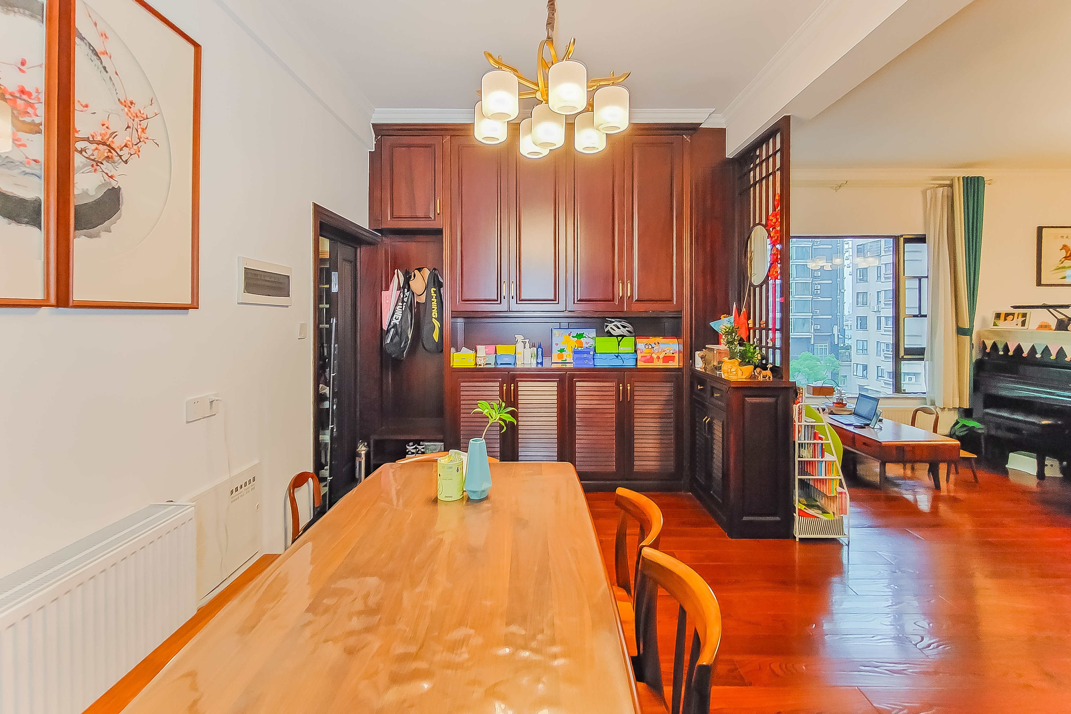 巴黎香榭  3室2厅2卫    175.0万 巴黎香榭  3室2厅2卫    175.0万客厅