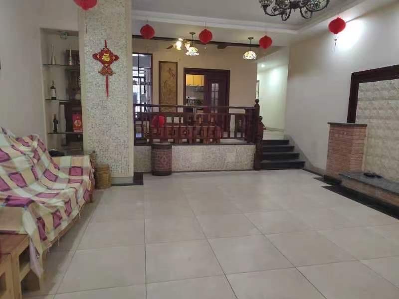 翡翠水城（住宅）  4室2厅2卫   5300.00元/月户型图