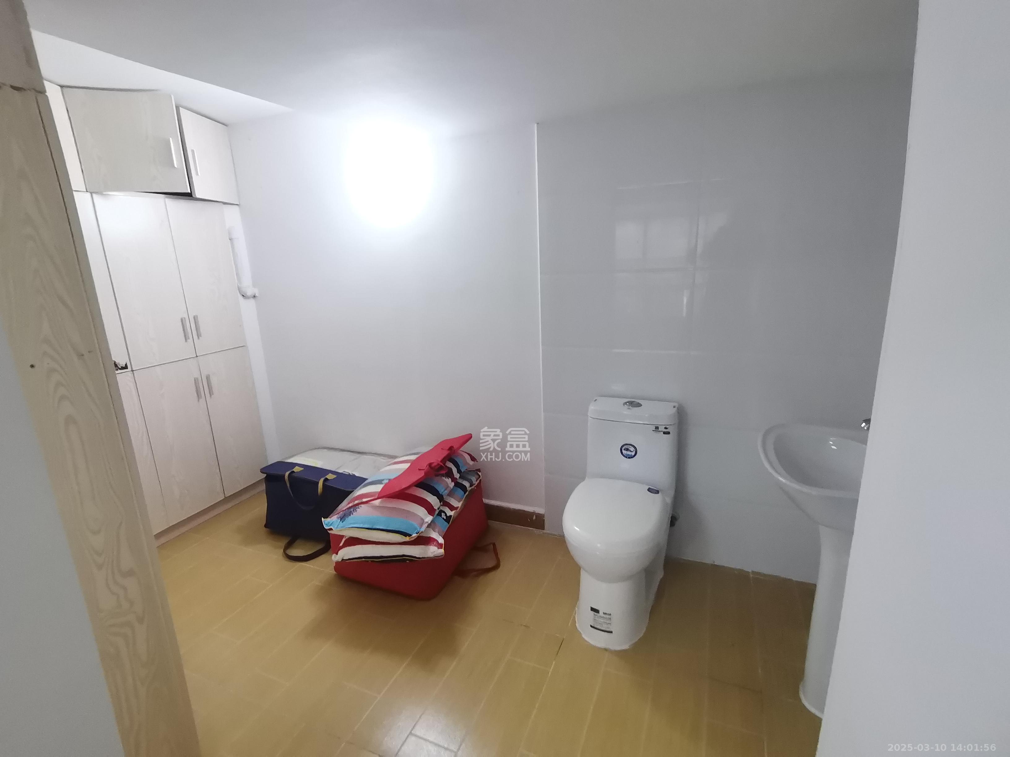 兰亭湾畔 1室0厅0卫 1800.0元/月 兰亭湾畔 1室0厅0卫 1800.0元/月室内图