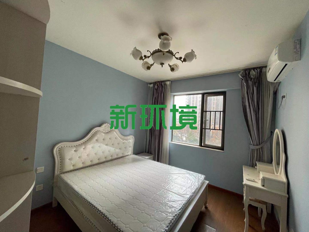 蓝色港湾  3室2厅2卫   1700.00元/月室内图