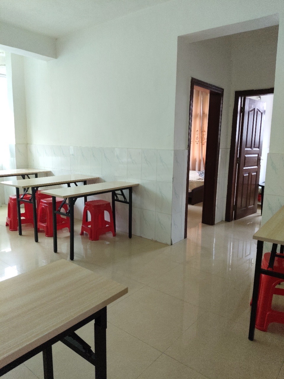 万福新村 2室2厅1卫 61.0万 万福新村 2室2厅1卫 61.0万客厅