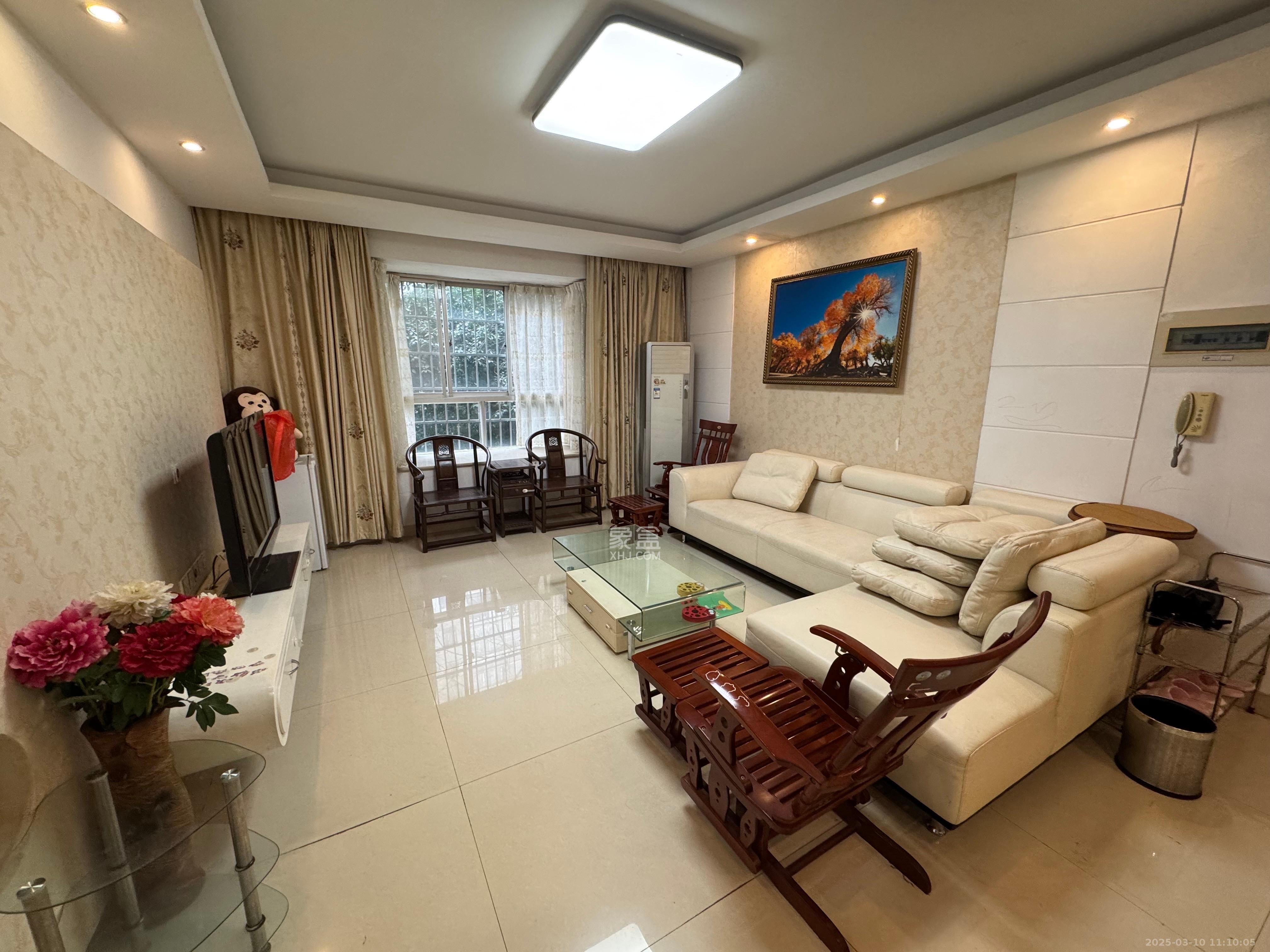 华银园 3室2厅2卫 3000.0元/月 华银园 3室2厅2卫 3000.0元/月室内图