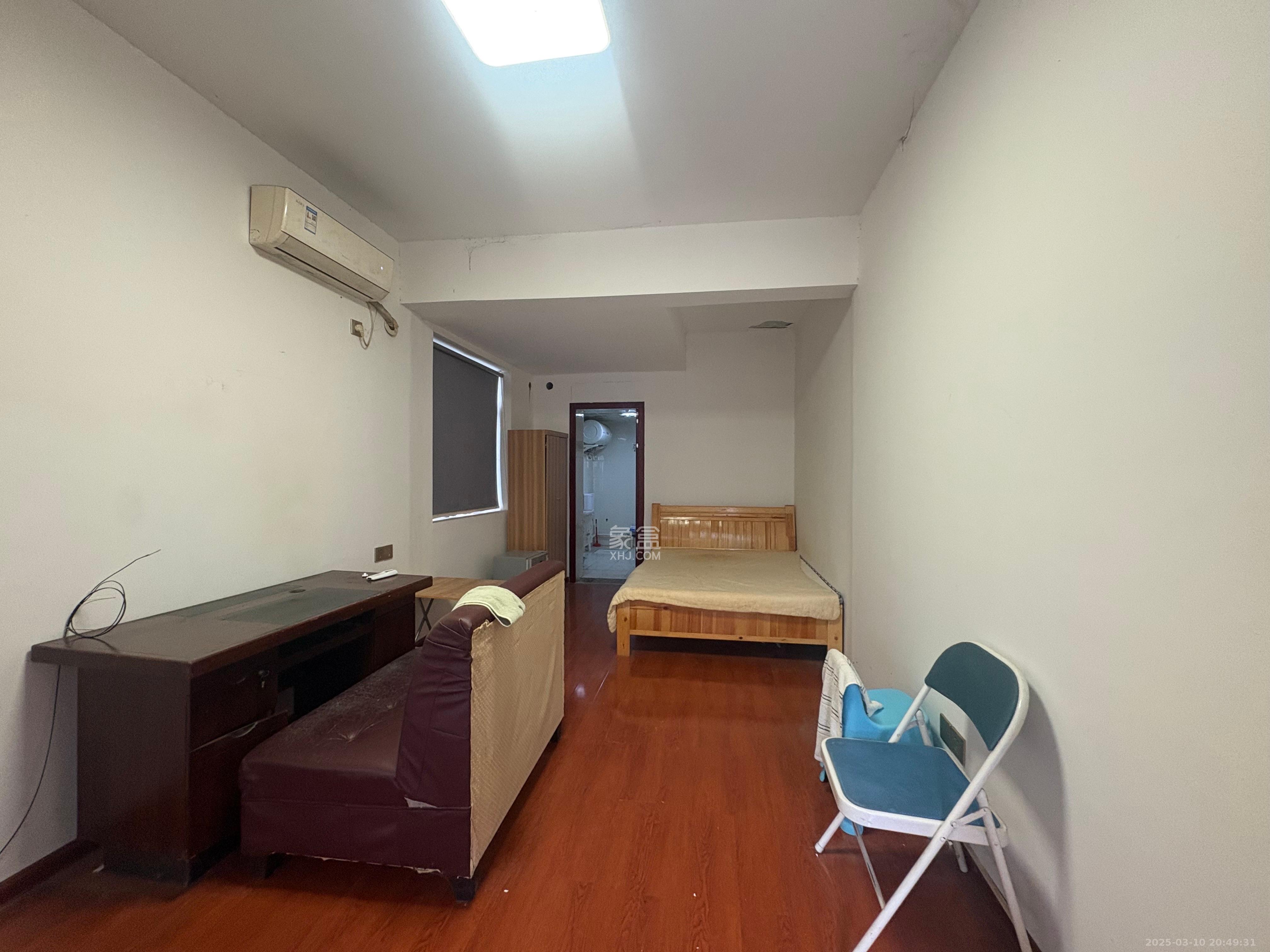 96301部队小区  1室1厅1卫   800.00元/月室内图