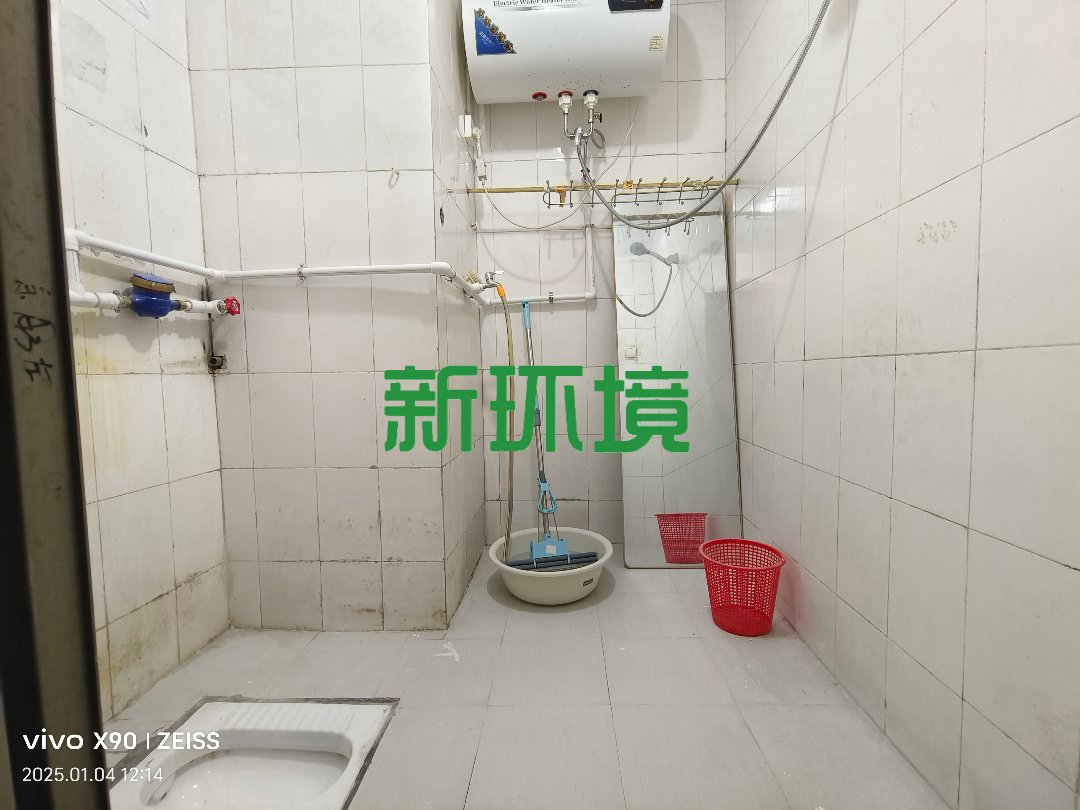 十字街工商银行宿舍  5室2厅2卫    1450.0元/月 十字街工商银行宿舍  5室2厅2卫    1450.0元/月室内图