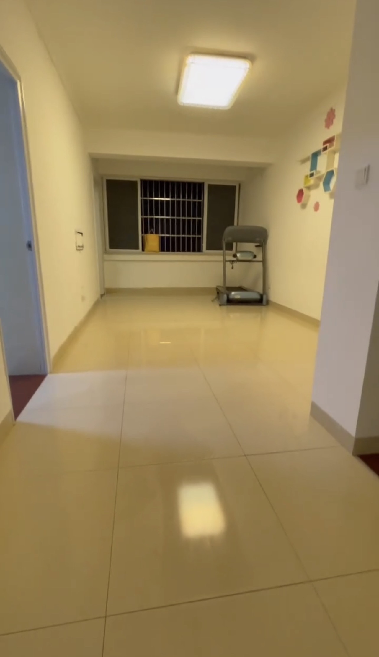 金美花园 2室1厅1卫 63.0万 金美花园 2室1厅1卫 63.0万客厅