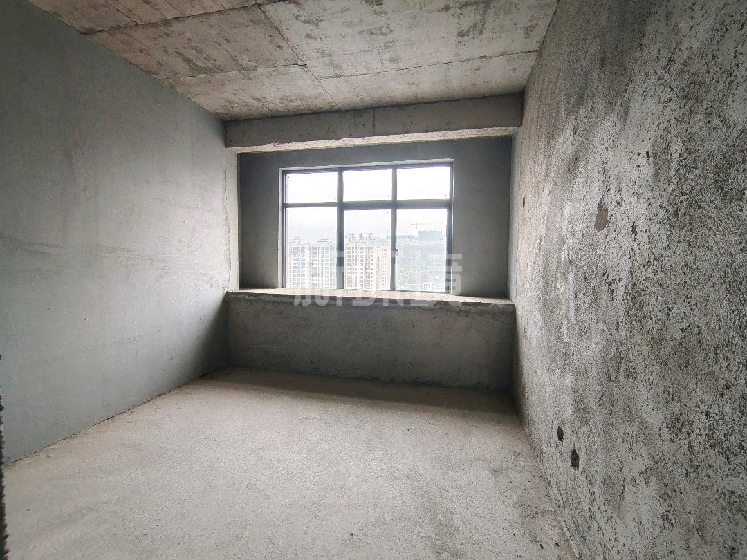 丽景天下二期 4室2厅2卫 82.8万 丽景天下二期 4室2厅2卫 82.8万客厅