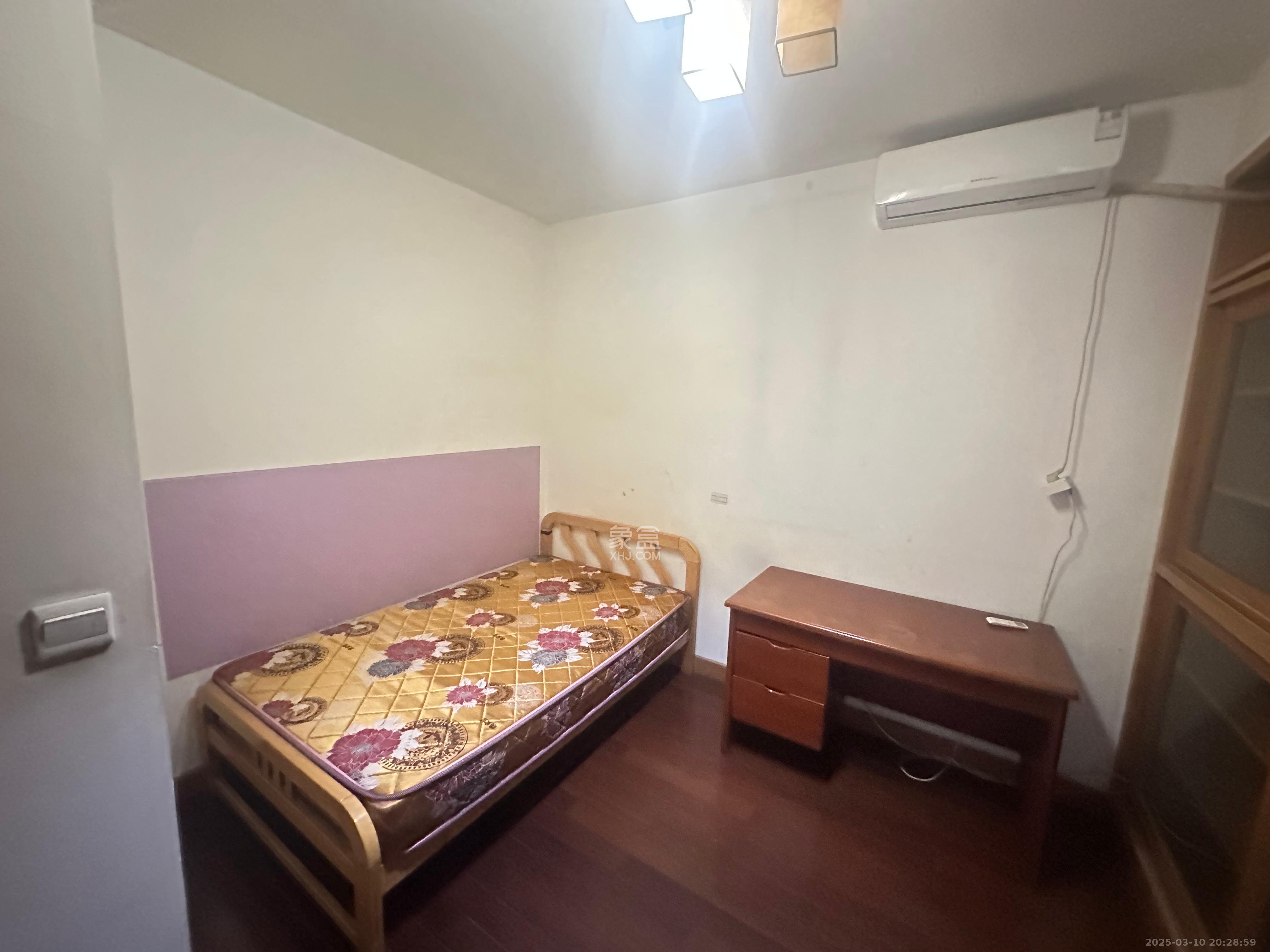 窑塘新村 1室0厅0卫 2000.0元/月 窑塘新村 1室0厅0卫 2000.0元/月室内图