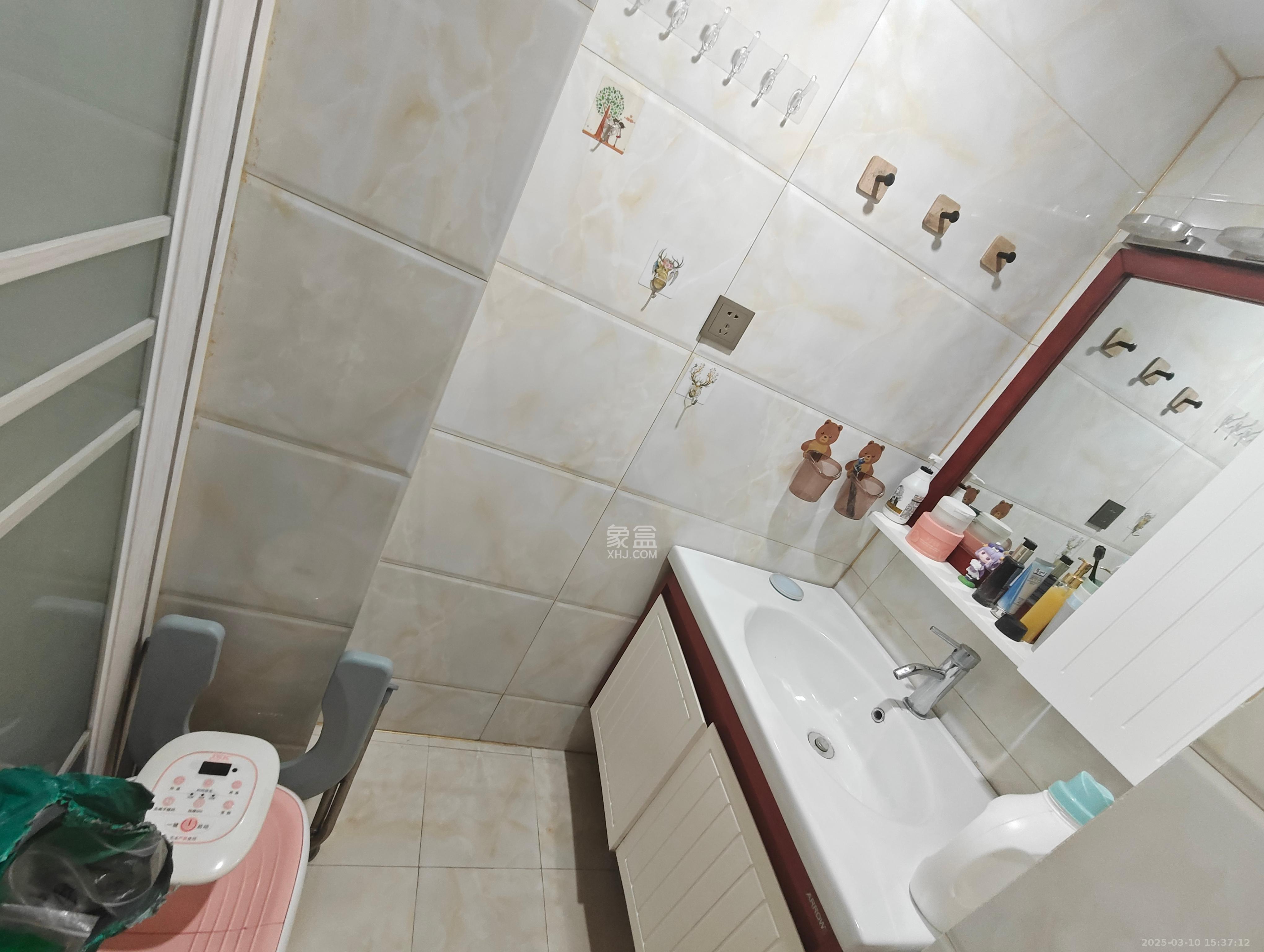 米兰春天 4室2厅2卫 2800.0元/月 米兰春天 4室2厅2卫 2800.0元/月室内图