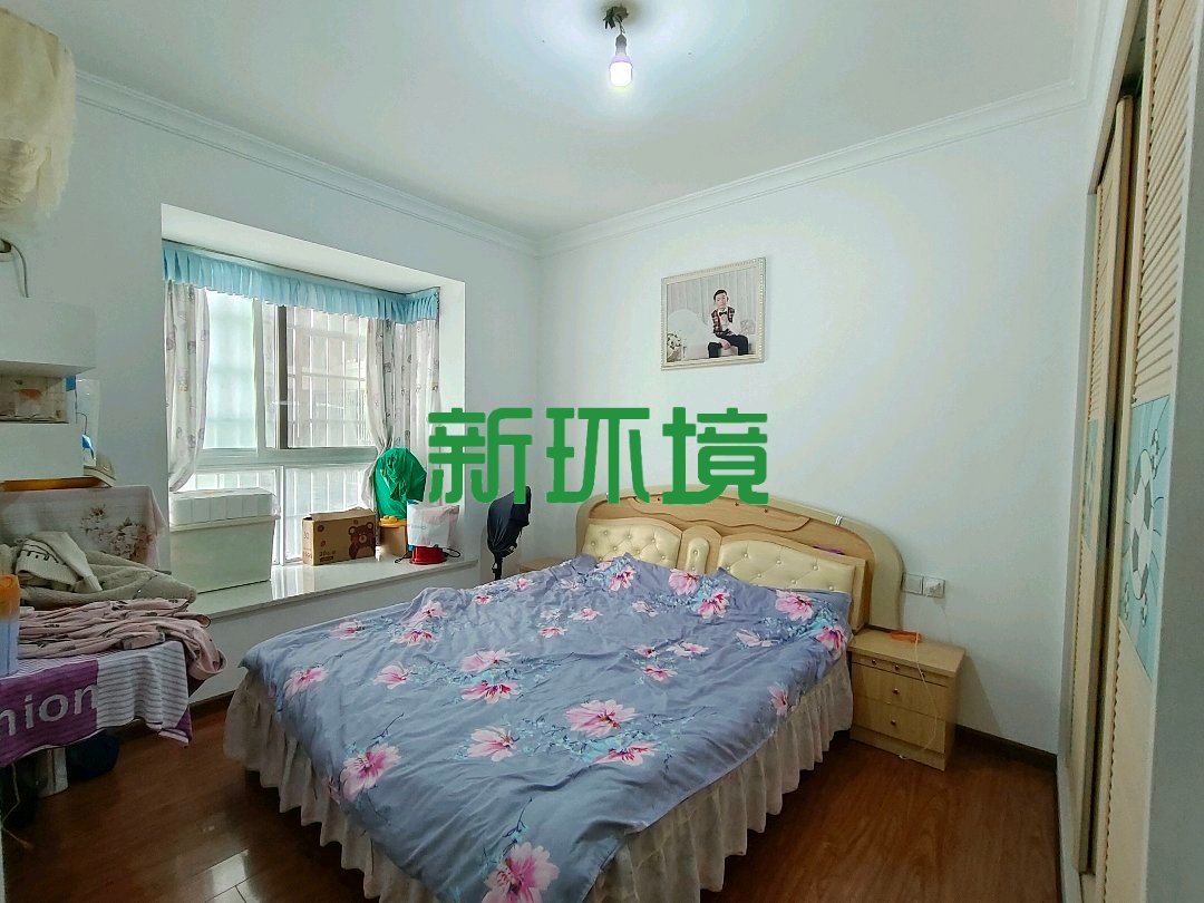 澧园金丰  3室2厅2卫   81.00万客厅
