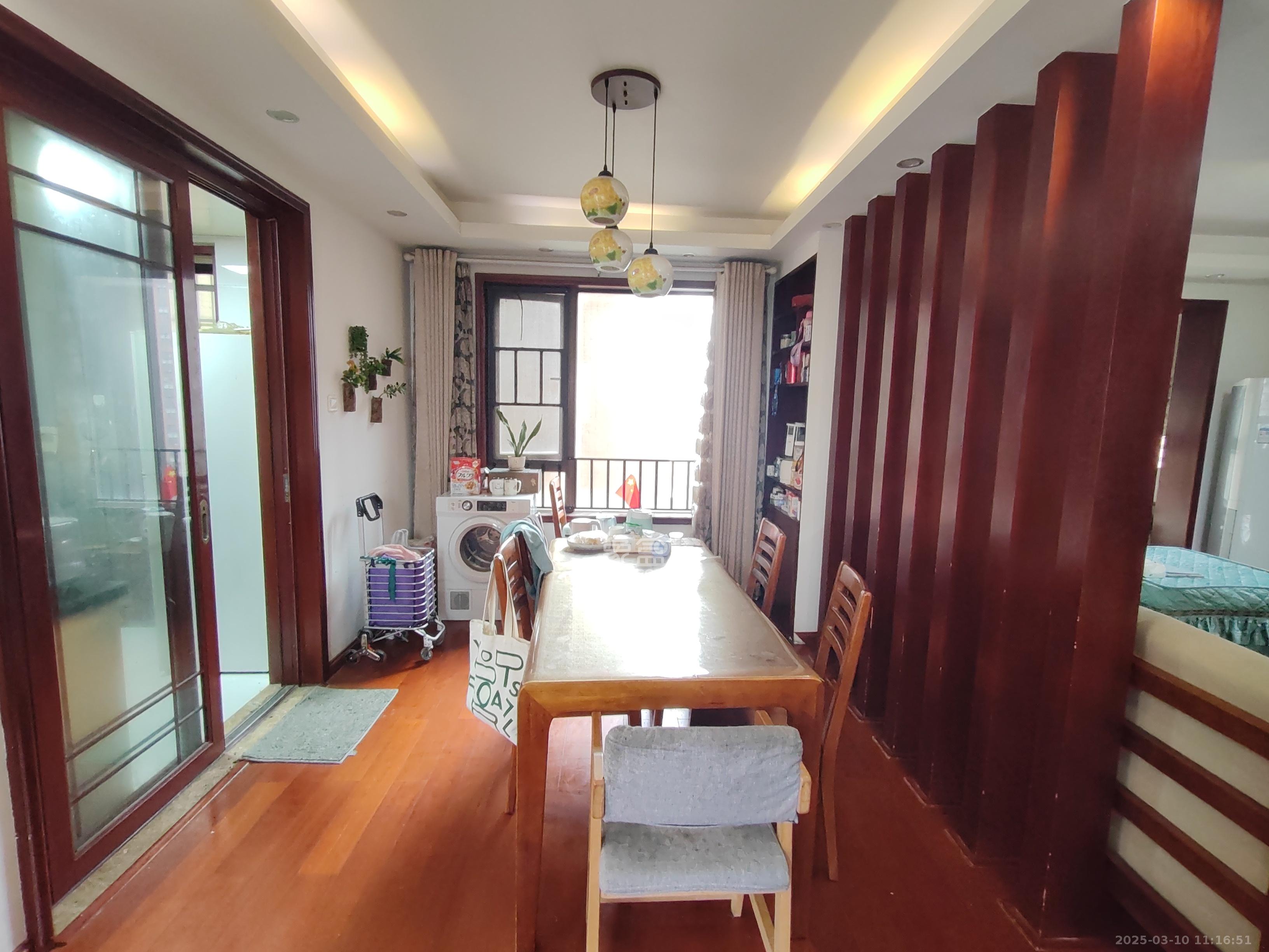 华润凤凰城三期 3室2厅2卫 2100.0元/月 华润凤凰城三期 3室2厅2卫 2100.0元/月室内图