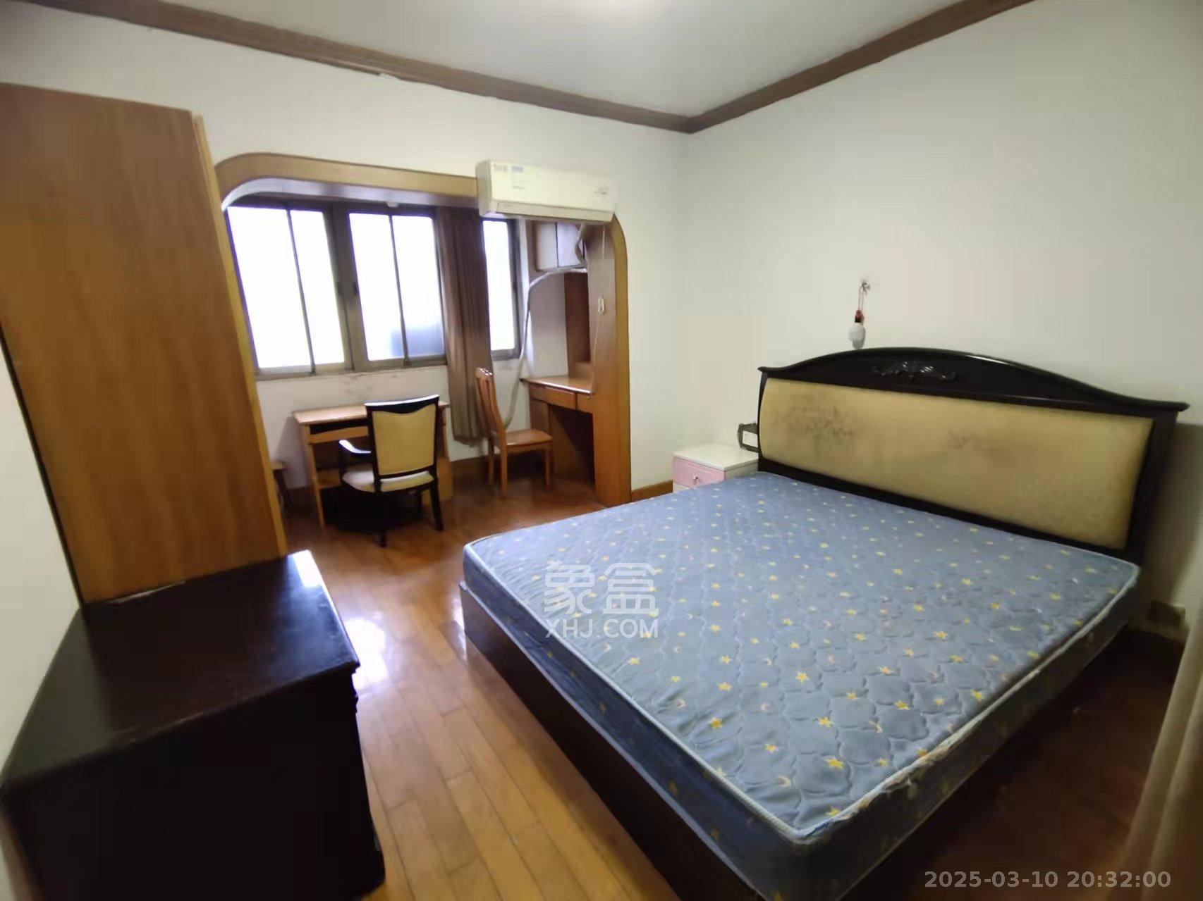 水泵厂宿舍  3室2厅1卫   1600.00元/月室内图