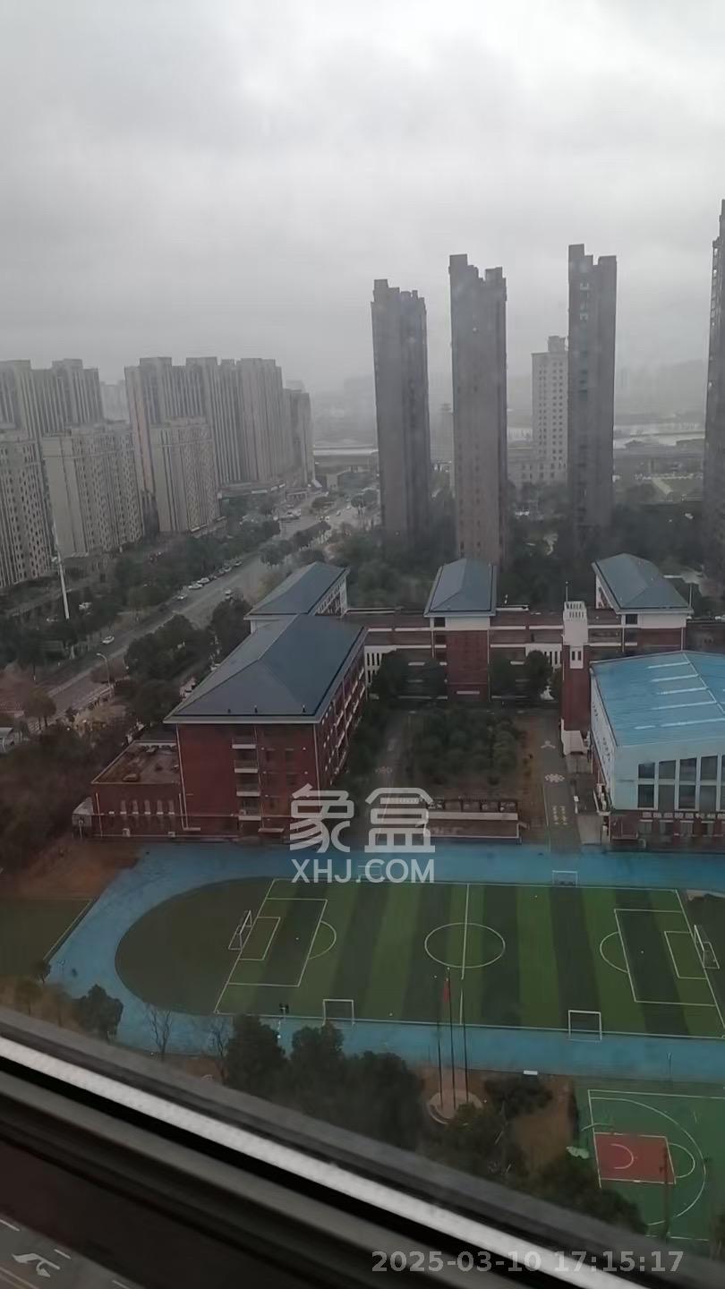 COCO蜜城  1室1厅1卫    1980.0元/月 COCO蜜城  1室1厅1卫    1980.0元/月室内图