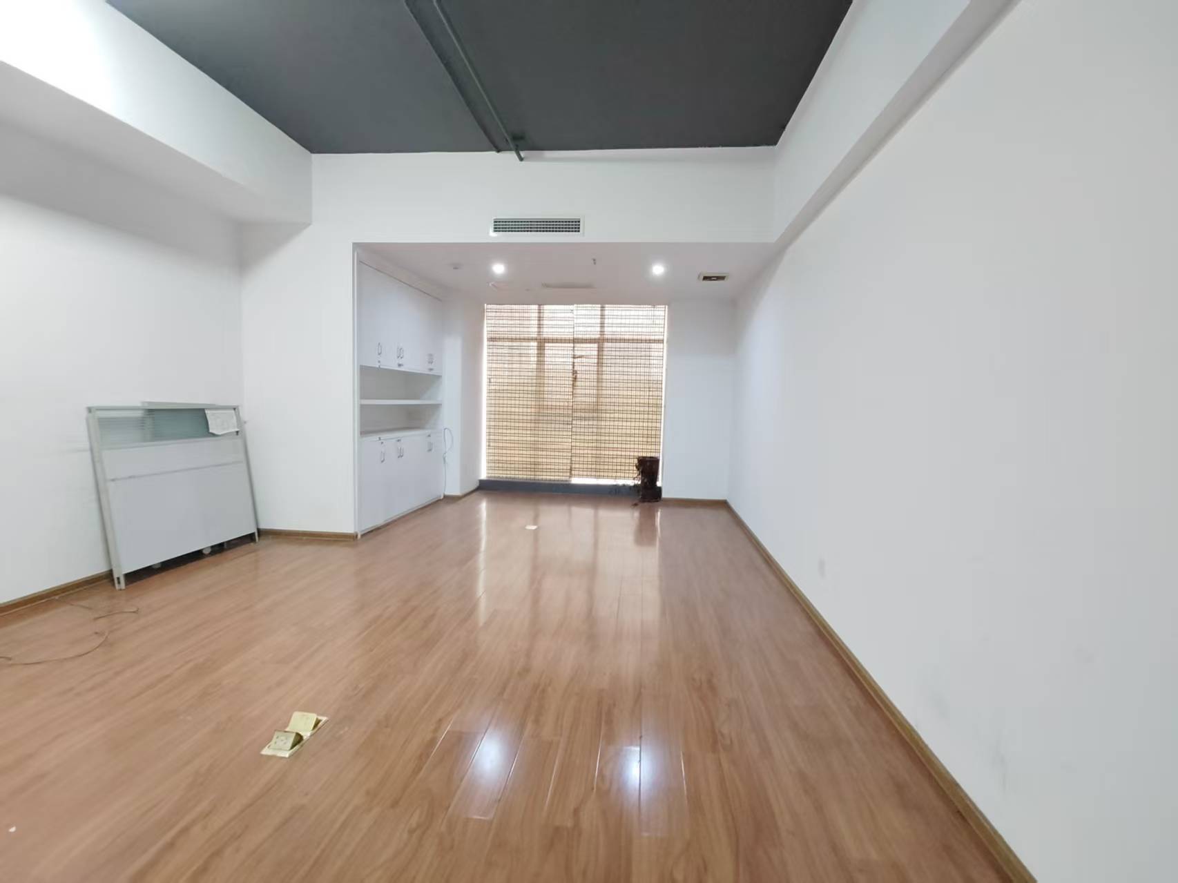星月都会  1室0厅0卫   12000.00元/月室内图