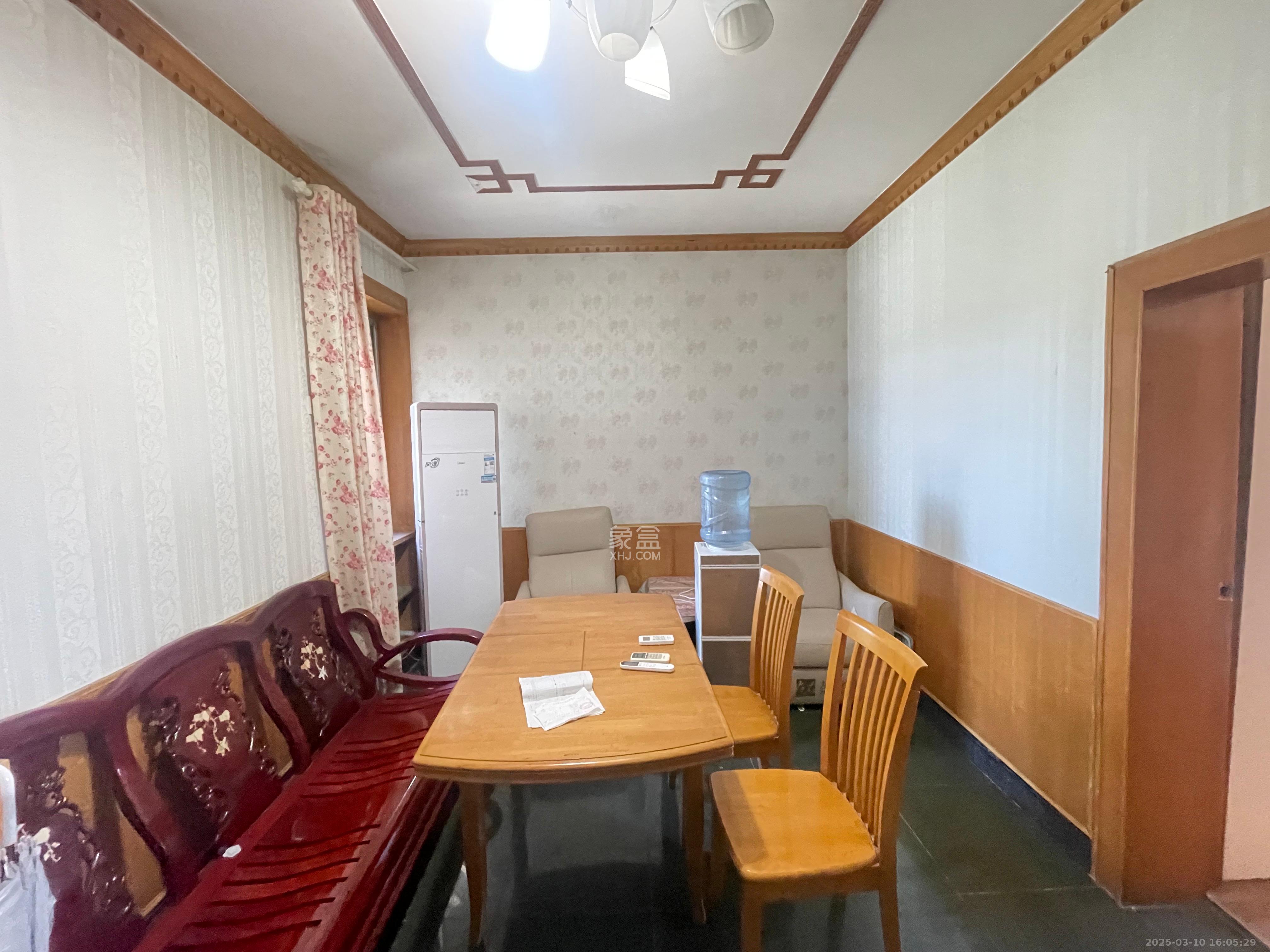 烈士公园宿舍（北门单位宿舍）  2室2厅1卫   1800.00元/月室内图