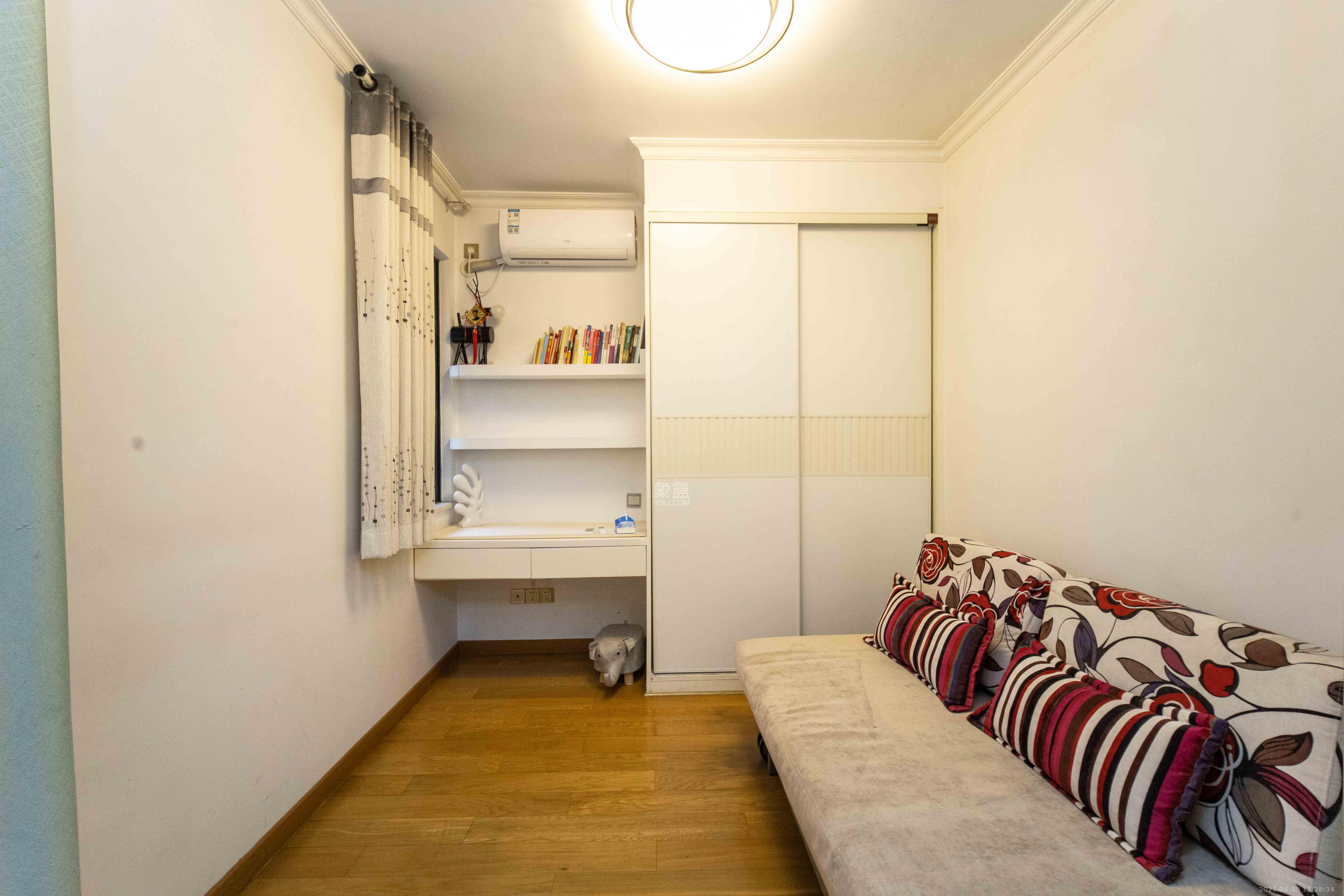 锦湘国际星城三期(锦绣苑)  3室2厅2卫    4200.0元/月 锦湘国际星城三期(锦绣苑)  3室2厅2卫    4200.0元/月室内图