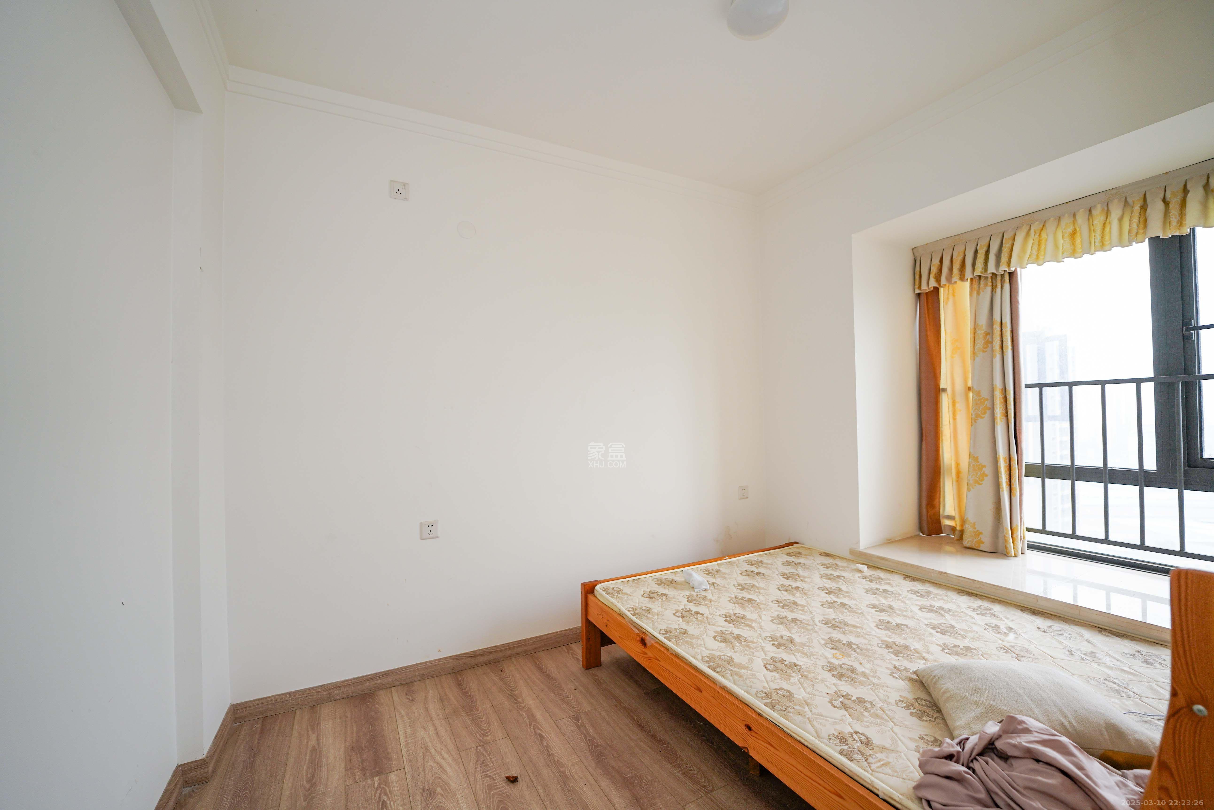 汇金城/嘉华城(二期、三期) 3室2厅2卫 2600.0元/月 汇金城/嘉华城(二期、三期) 3室2厅2卫 2600.0元/月室内图