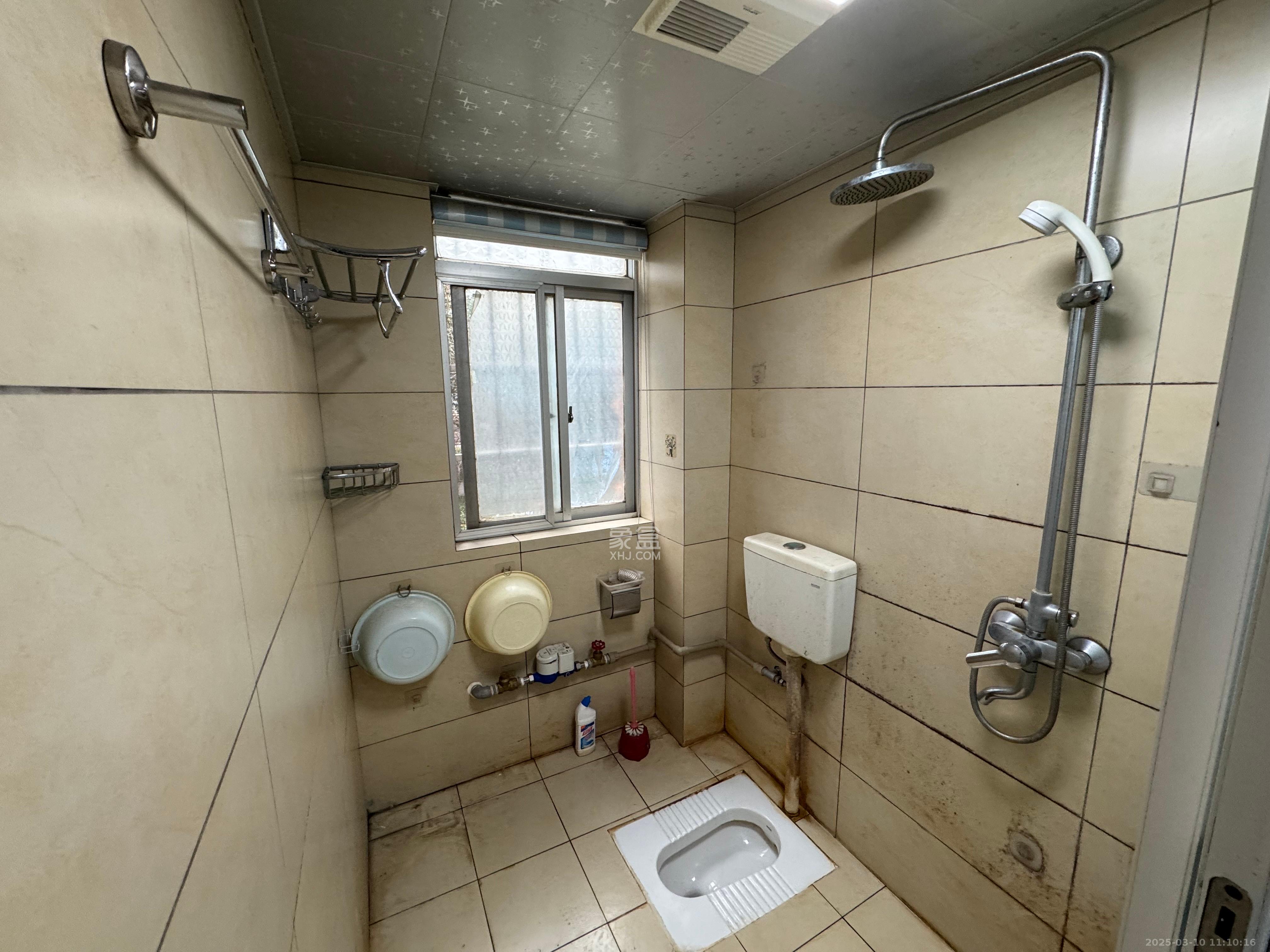 华银园 3室2厅2卫 3000.0元/月 华银园 3室2厅2卫 3000.0元/月室内图