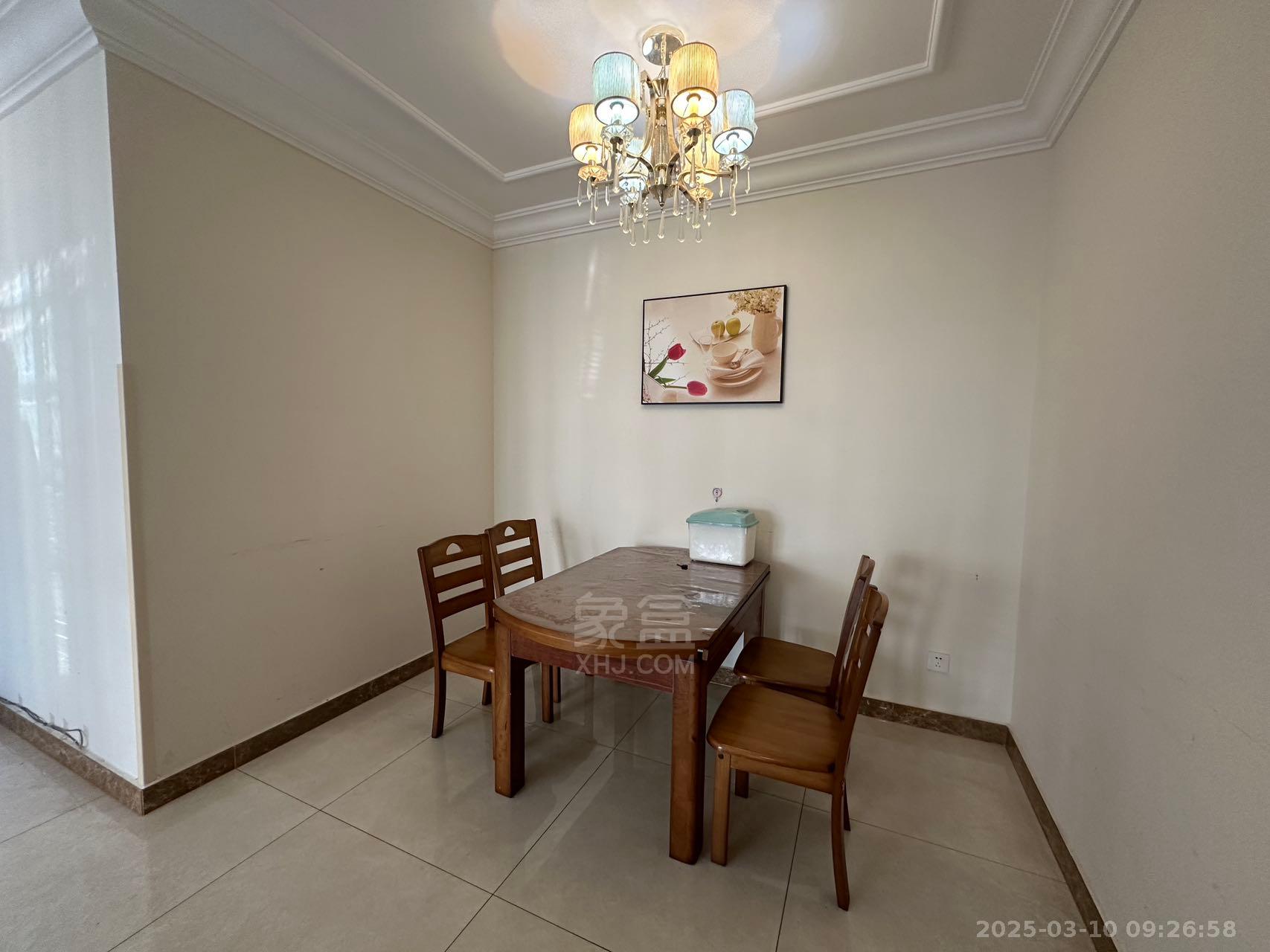 恒大华府 3室2厅2卫 2300.0元/月 恒大华府 3室2厅2卫 2300.0元/月室内图